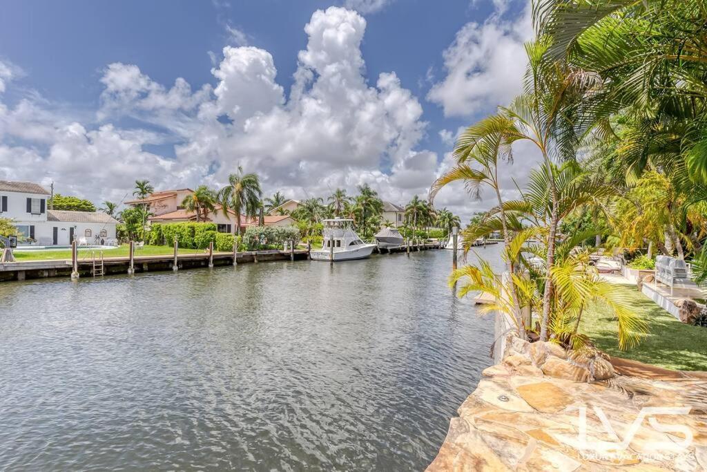 Imperial- Waterfront Wlk2bch Heated Pool Holiday home Fort Lauderdale