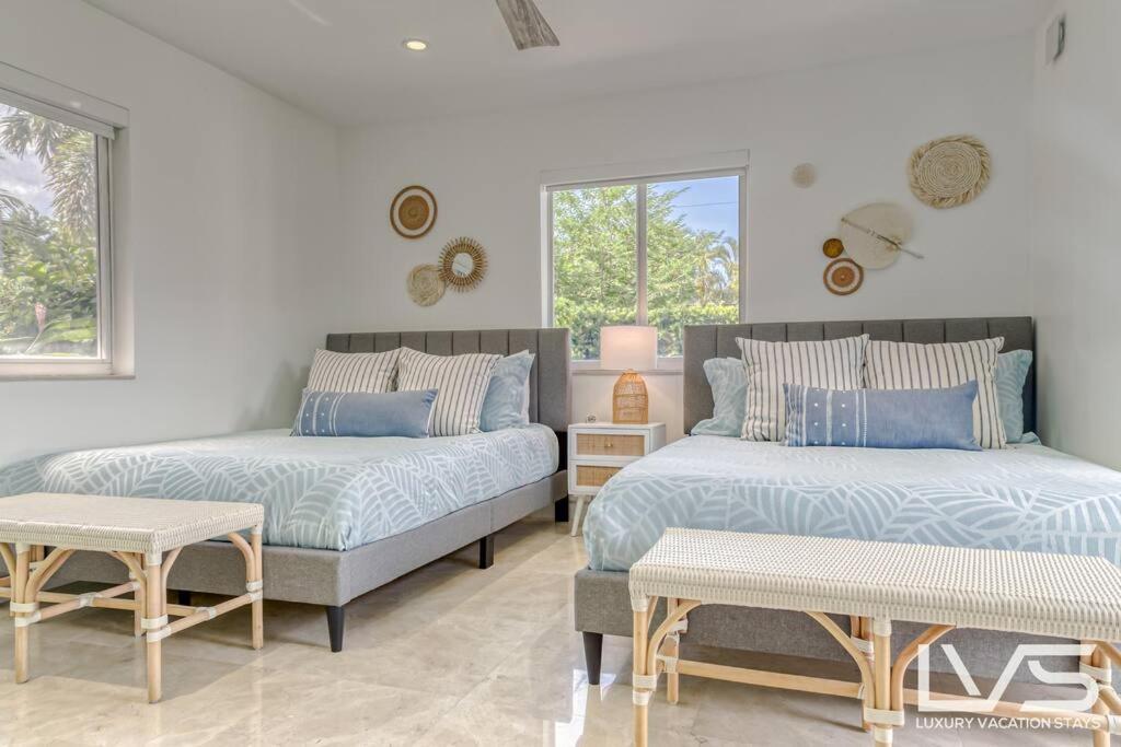 Imperial- Waterfront Wlk2bch Heated Pool