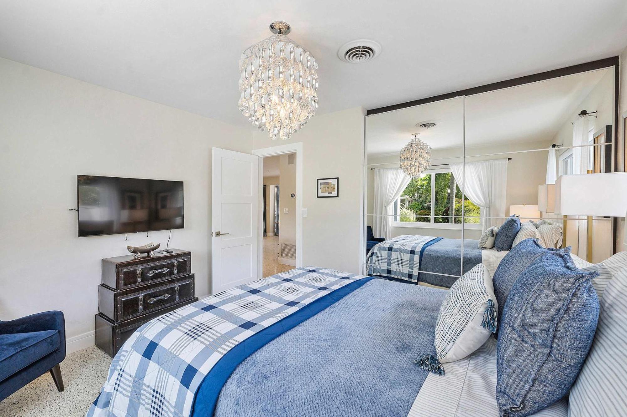 Modern In Ftl Hot Tub & Dogs Welcome * Fort Lauderdale