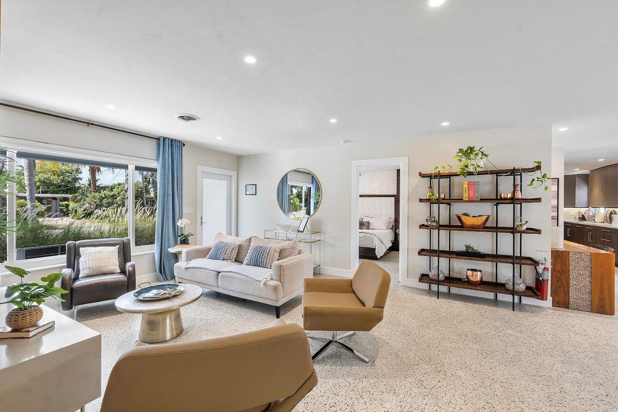 Holiday home Modern In Ftl Hot Tub & Dogs Welcome