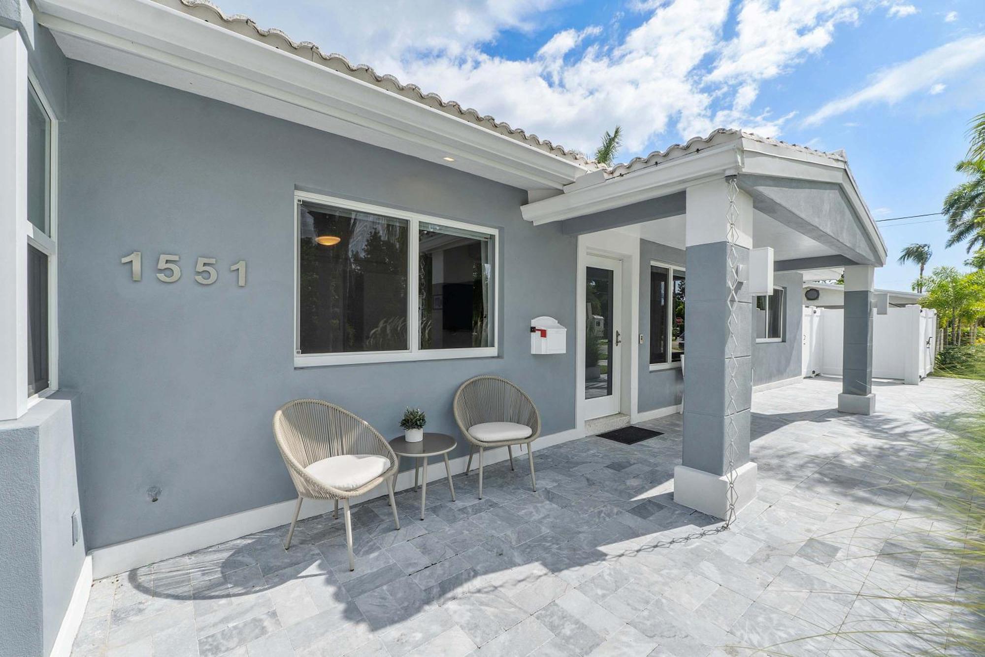 Modern In Ftl Hot Tub & Dogs Welcome Fort Lauderdale