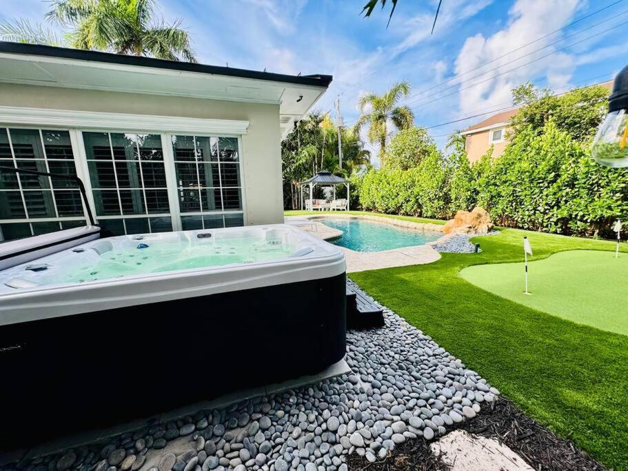 Villa Haven Heated Pool, Hot Tub,mini Golf, Fort Lauderdale