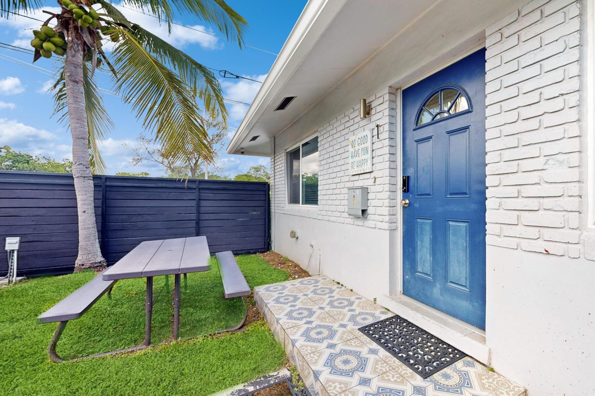 The Manors Waterfront Oasis Apartment Fort Lauderdale