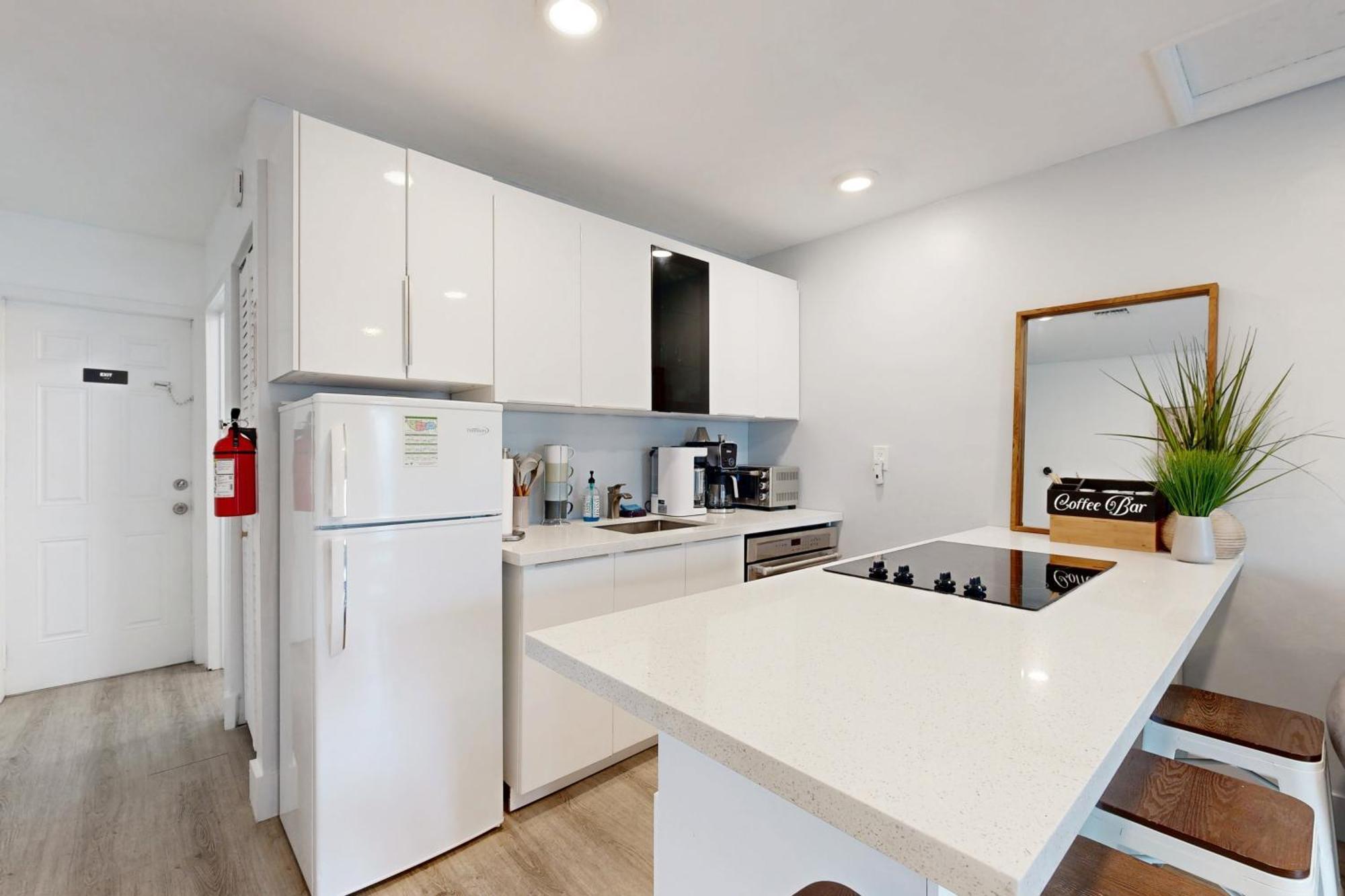 The Manors Waterfront Oasis Apartment
