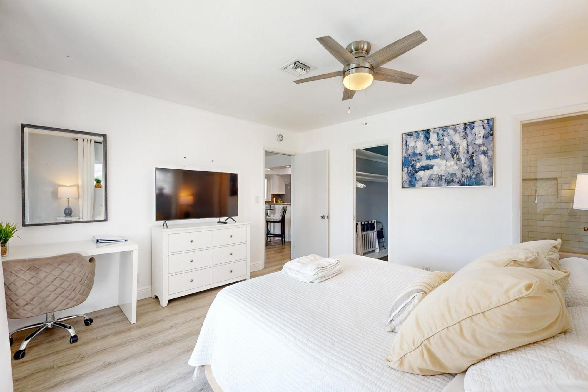 Apartment The Manors Waterfront Oasis