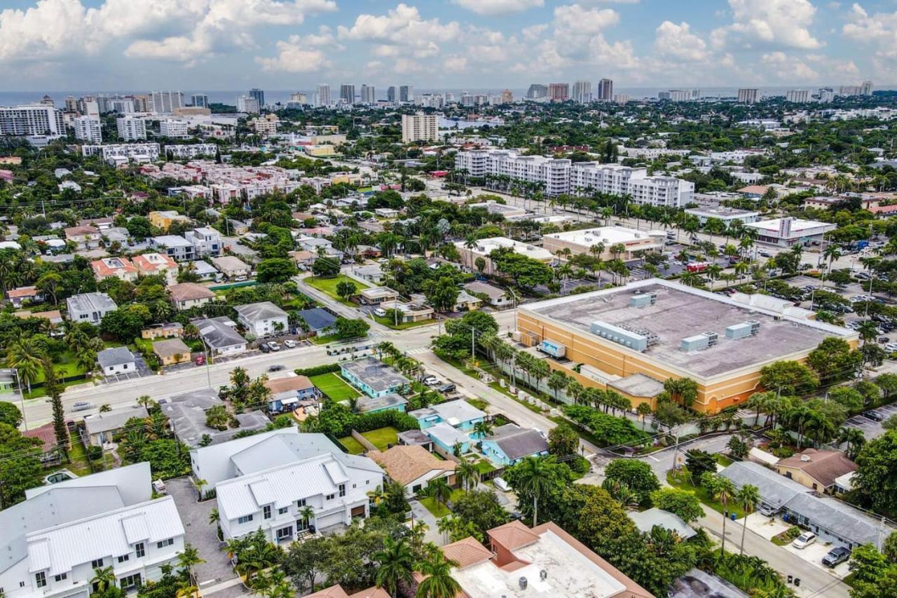 Lovely 2br 2ba Modern Flat With Vibrant Backyard Holiday home Fort Lauderdale