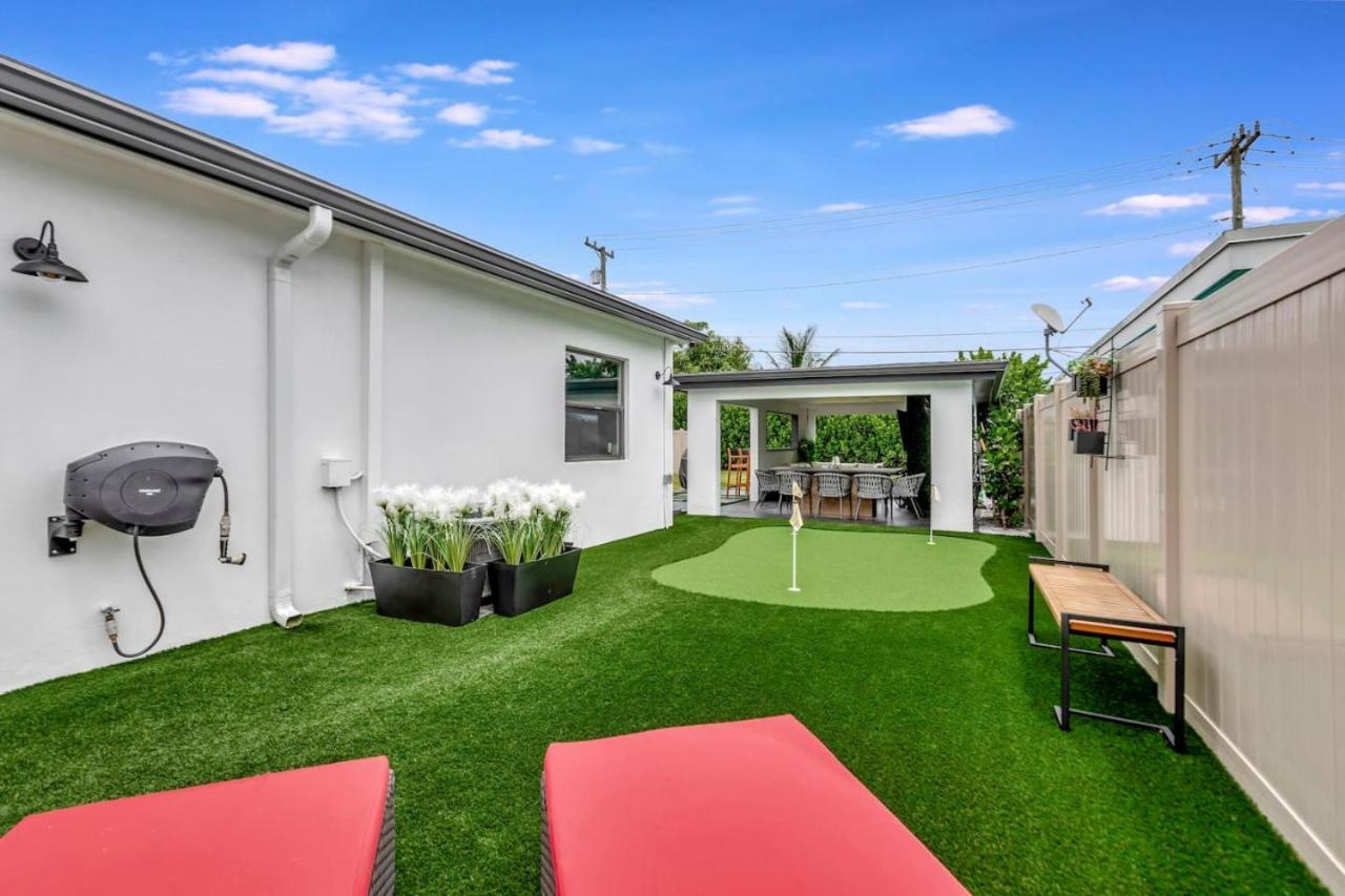 Holiday home Lovely 2br 2ba Modern Flat With Vibrant Backyard