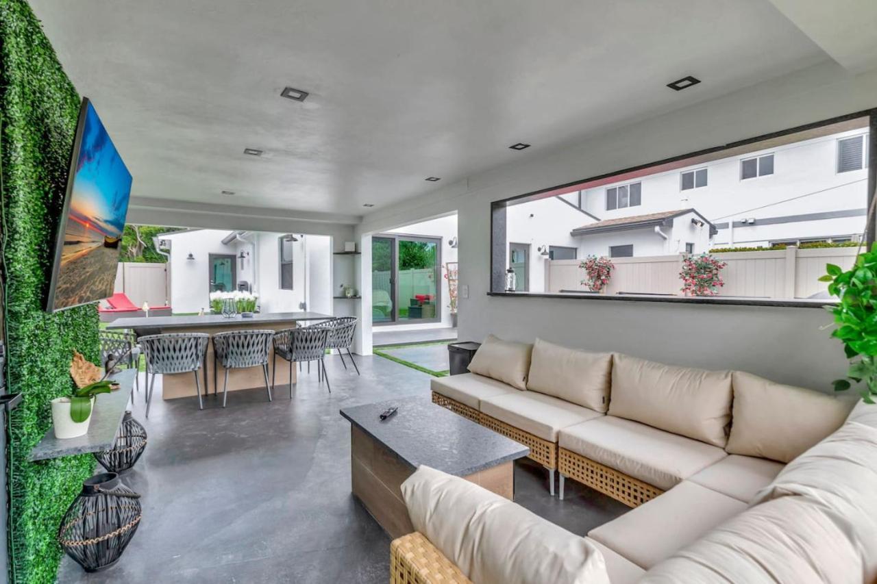 Lovely 2br 2ba Modern Flat With Vibrant Backyard