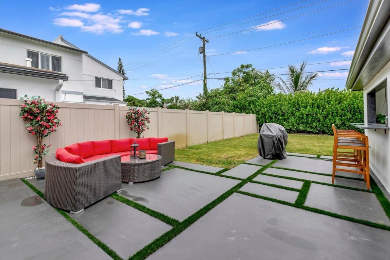 Lovely 2br 2ba Modern Flat With Vibrant Backyard Holiday home Fort Lauderdale