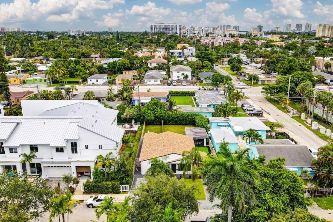 Lovely 2br 2ba Modern Flat With Vibrant Backyard Holiday home Fort Lauderdale