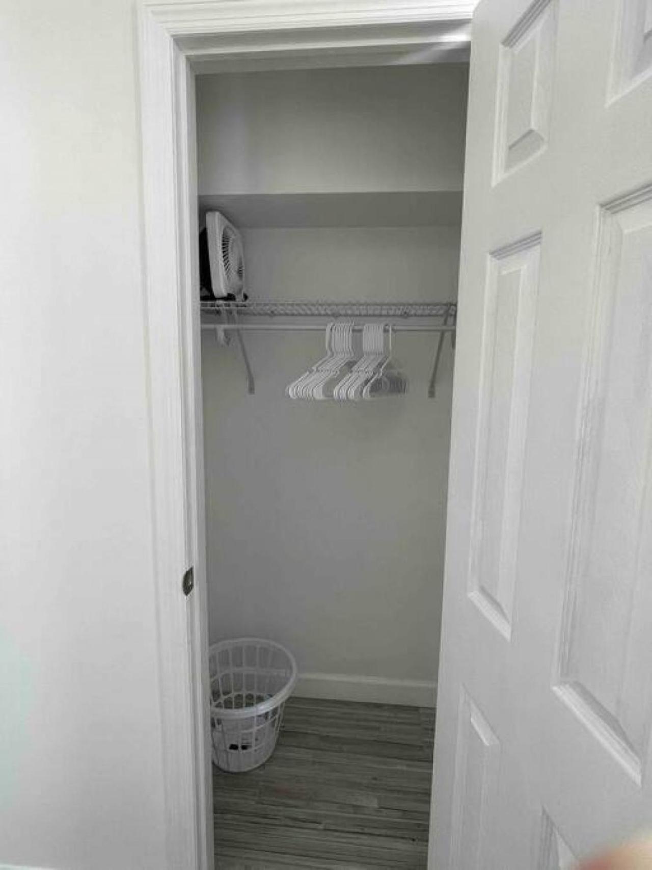 Apartment Modern Close To Downtown And The Airport *