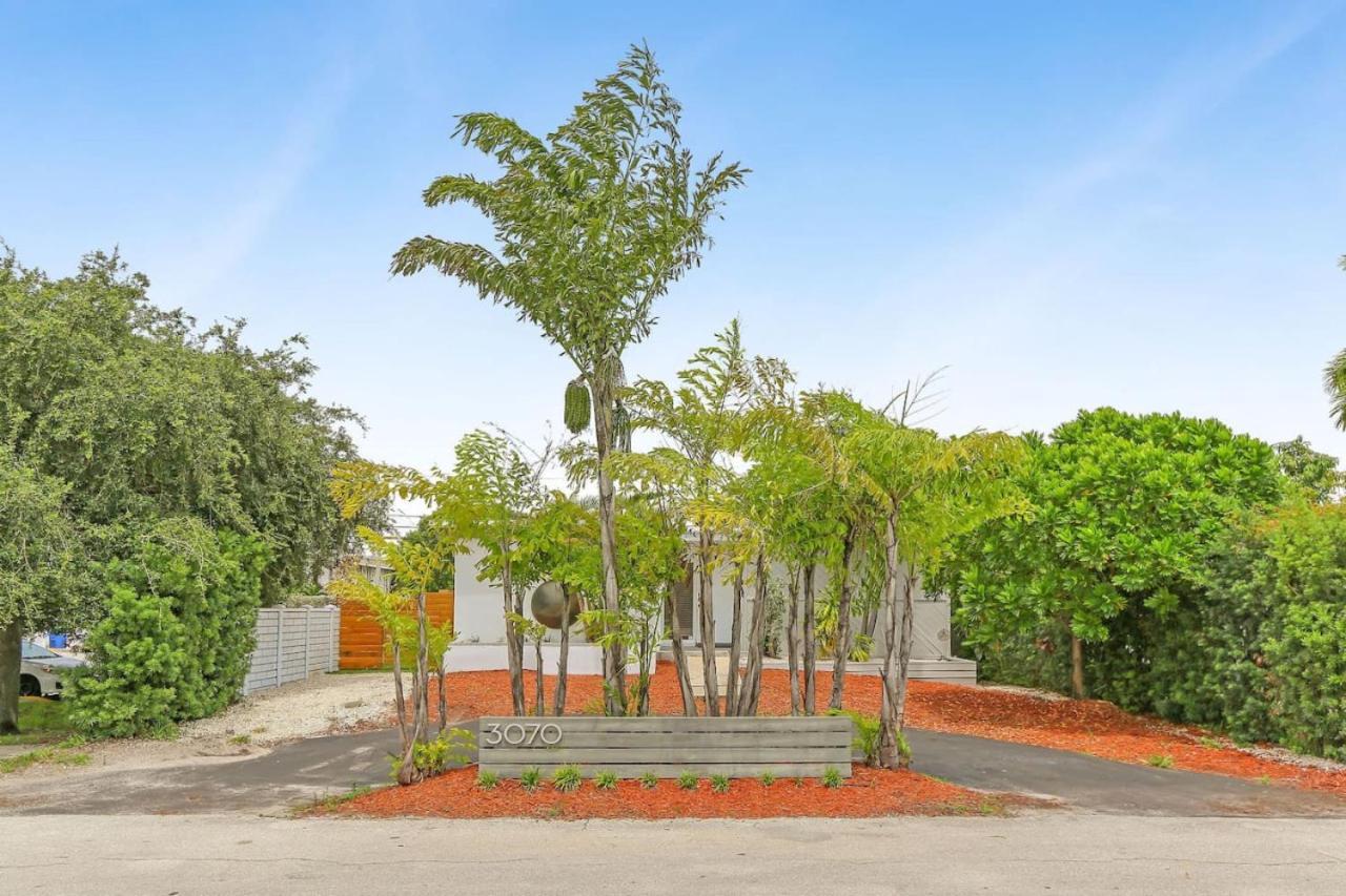 Luxury Oakland Park Oasis Holiday home