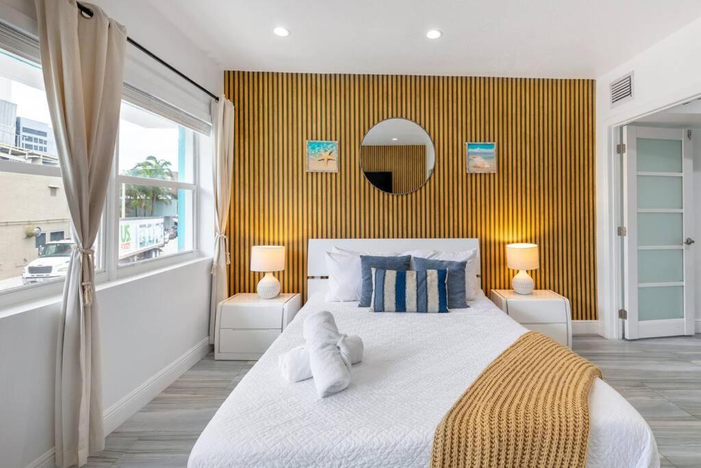 Apartment Ocean Views! Steps From Dining, Shopping, Olas *