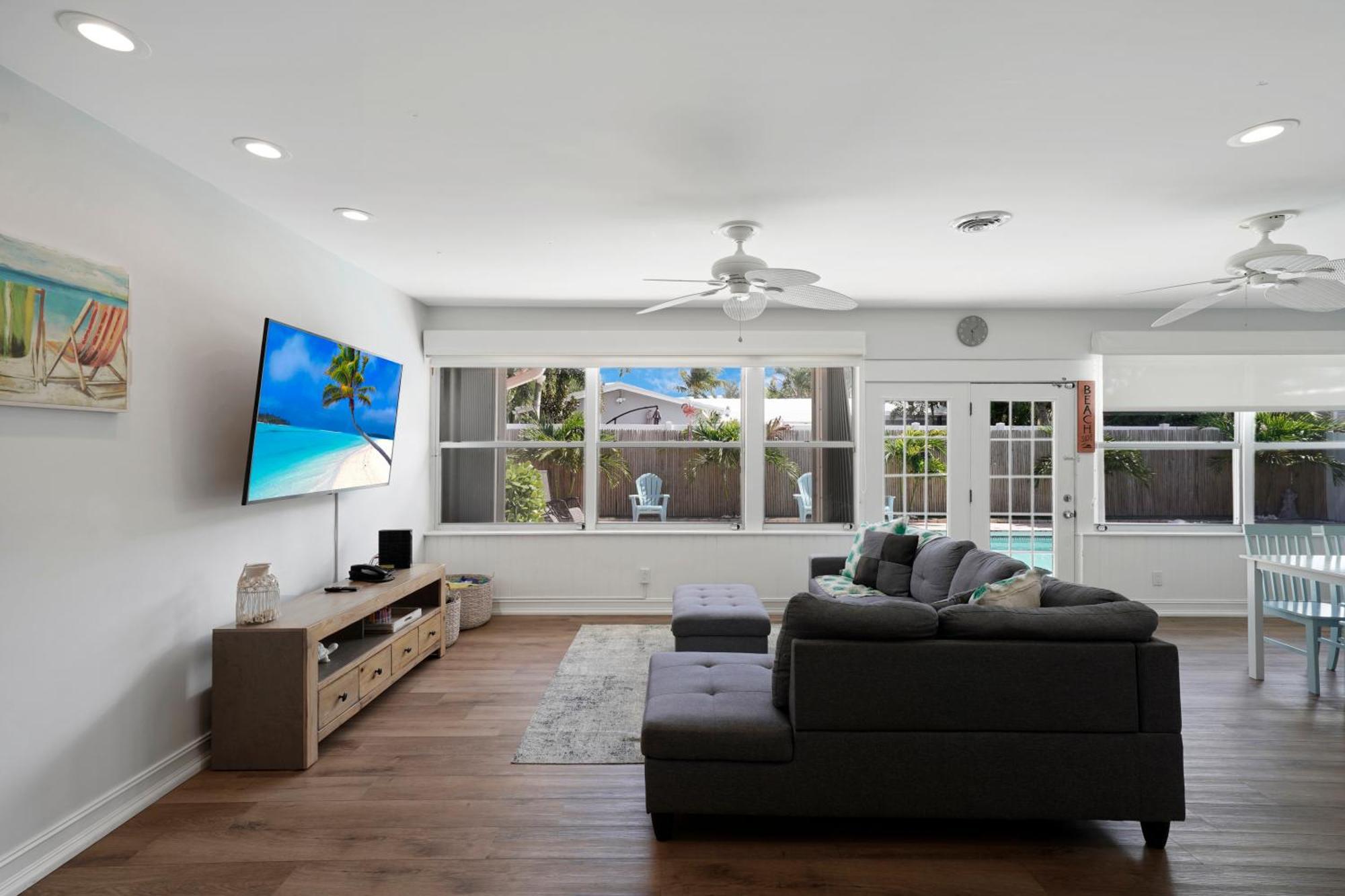 Sun-filled House With Heated Pool By Pmi Holiday home *