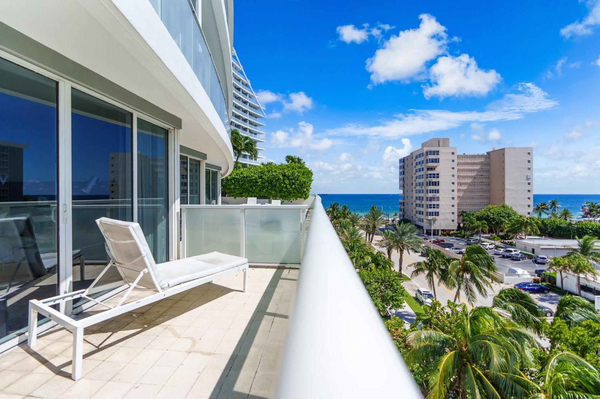 2br W Fll, Ocean Views, Infinity Pool, Hot Tub, Large Balcony, Easy Amentiy Access * Fort Lauderdale