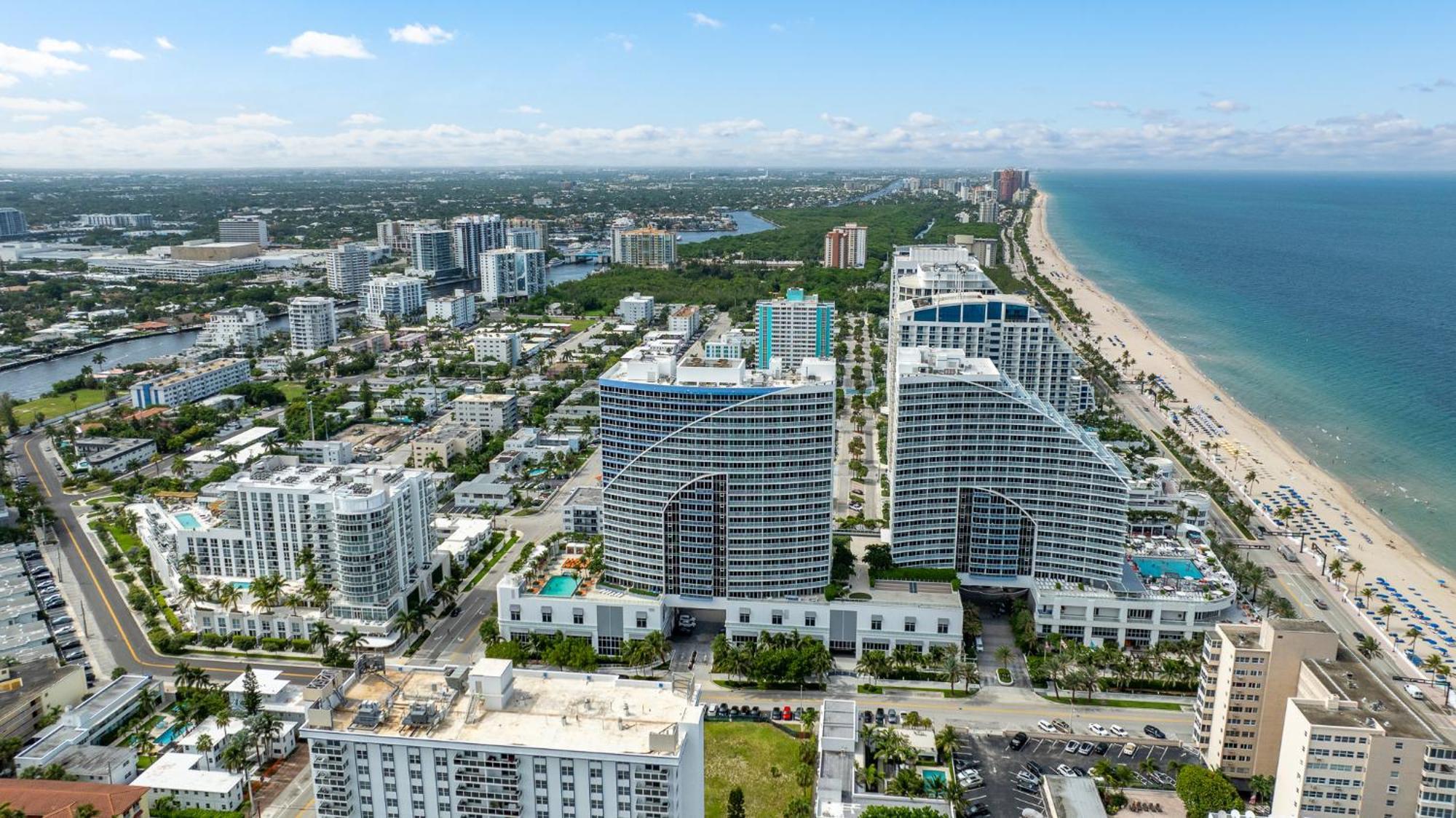 Apartment 2br W Fll, Ocean Views, Infinity Pool, Hot Tub, Large Balcony, Easy Amentiy Access Fort Lauderdale