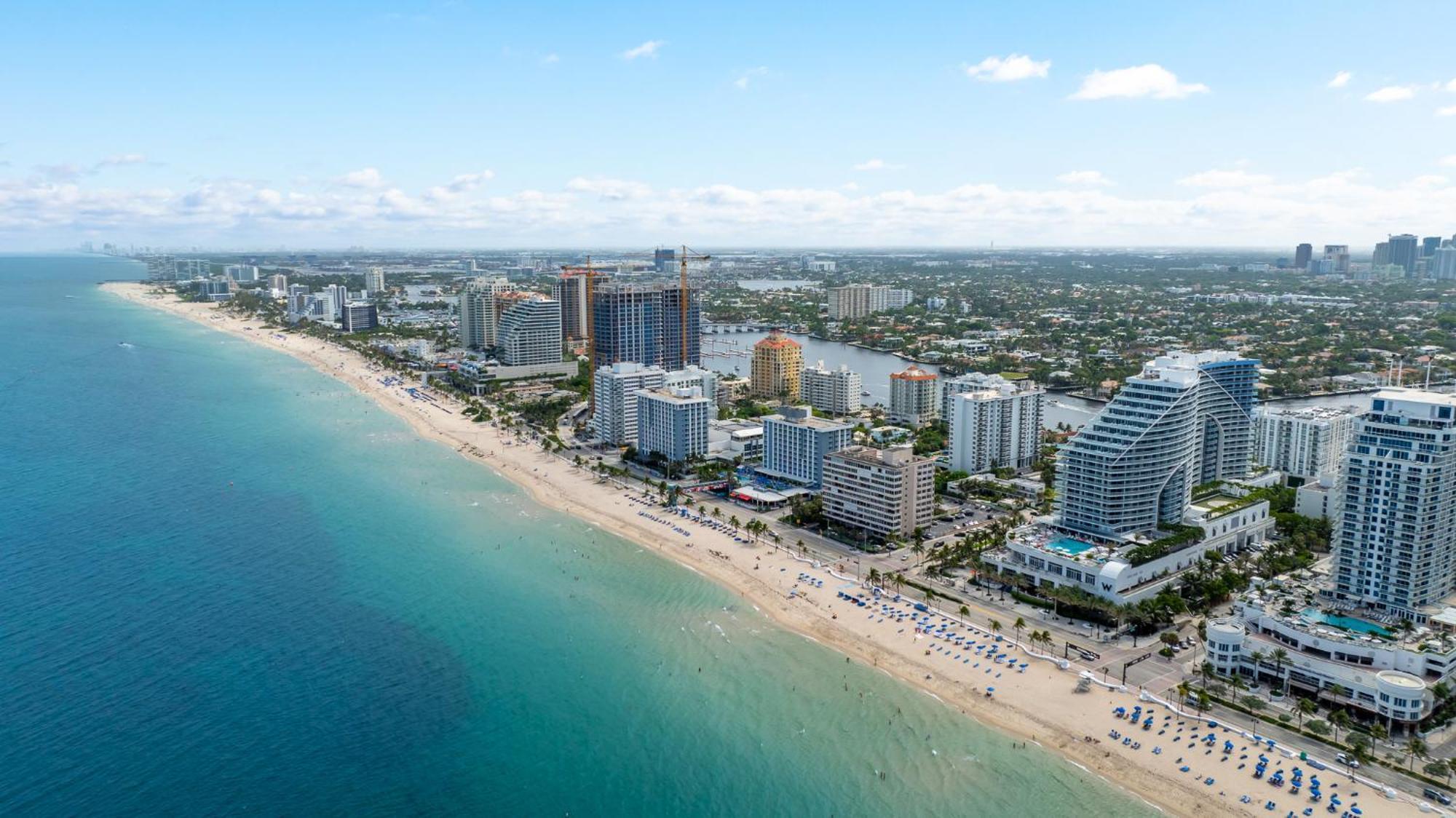 2br W Fll, Ocean Views, Infinity Pool, Hot Tub, Large Balcony, Easy Amentiy Access Apartment Fort Lauderdale