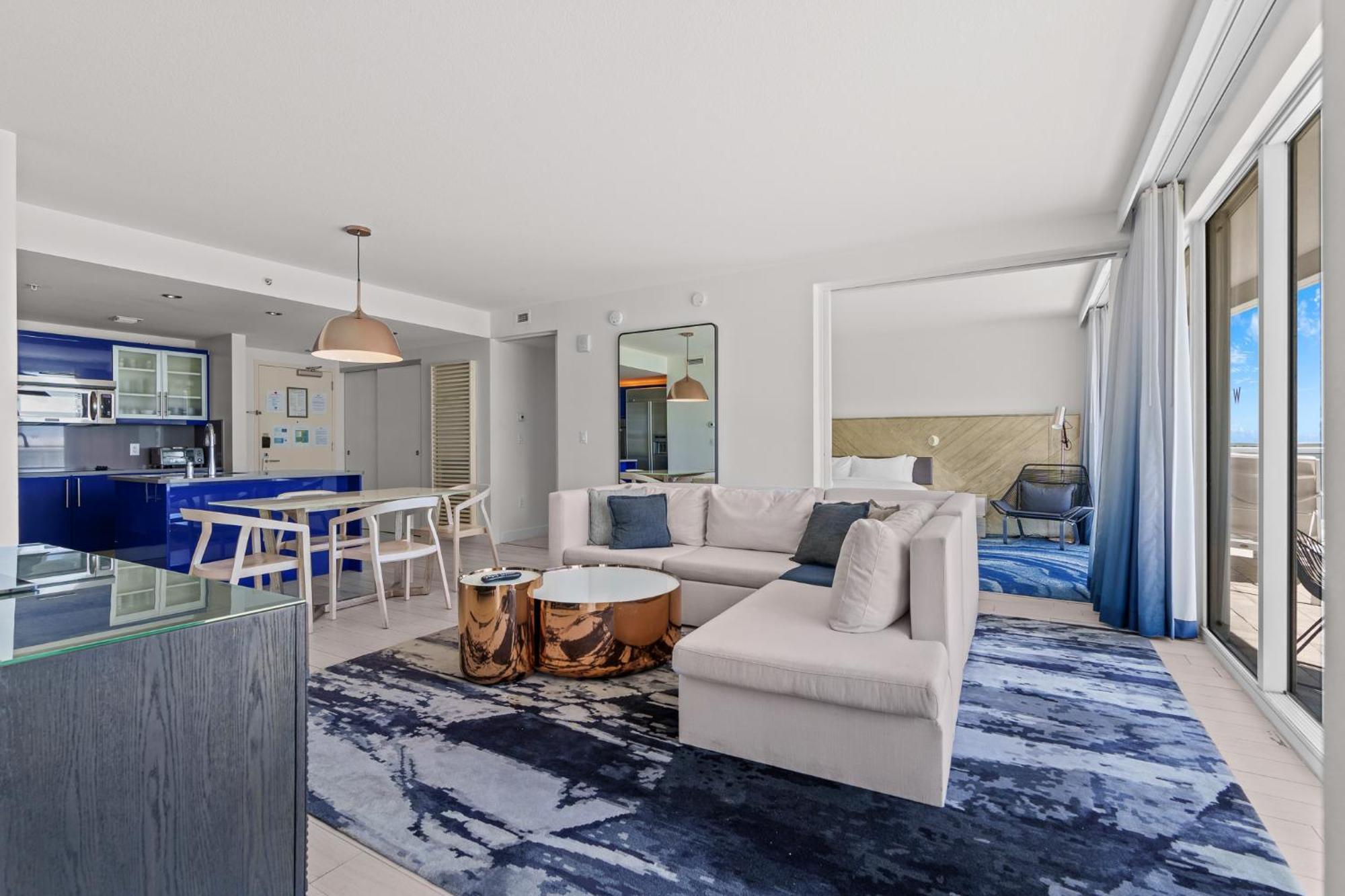 Apartment 2br W Fll, Ocean Views, Infinity Pool, Hot Tub, Large Balcony, Easy Amentiy Access Fort Lauderdale