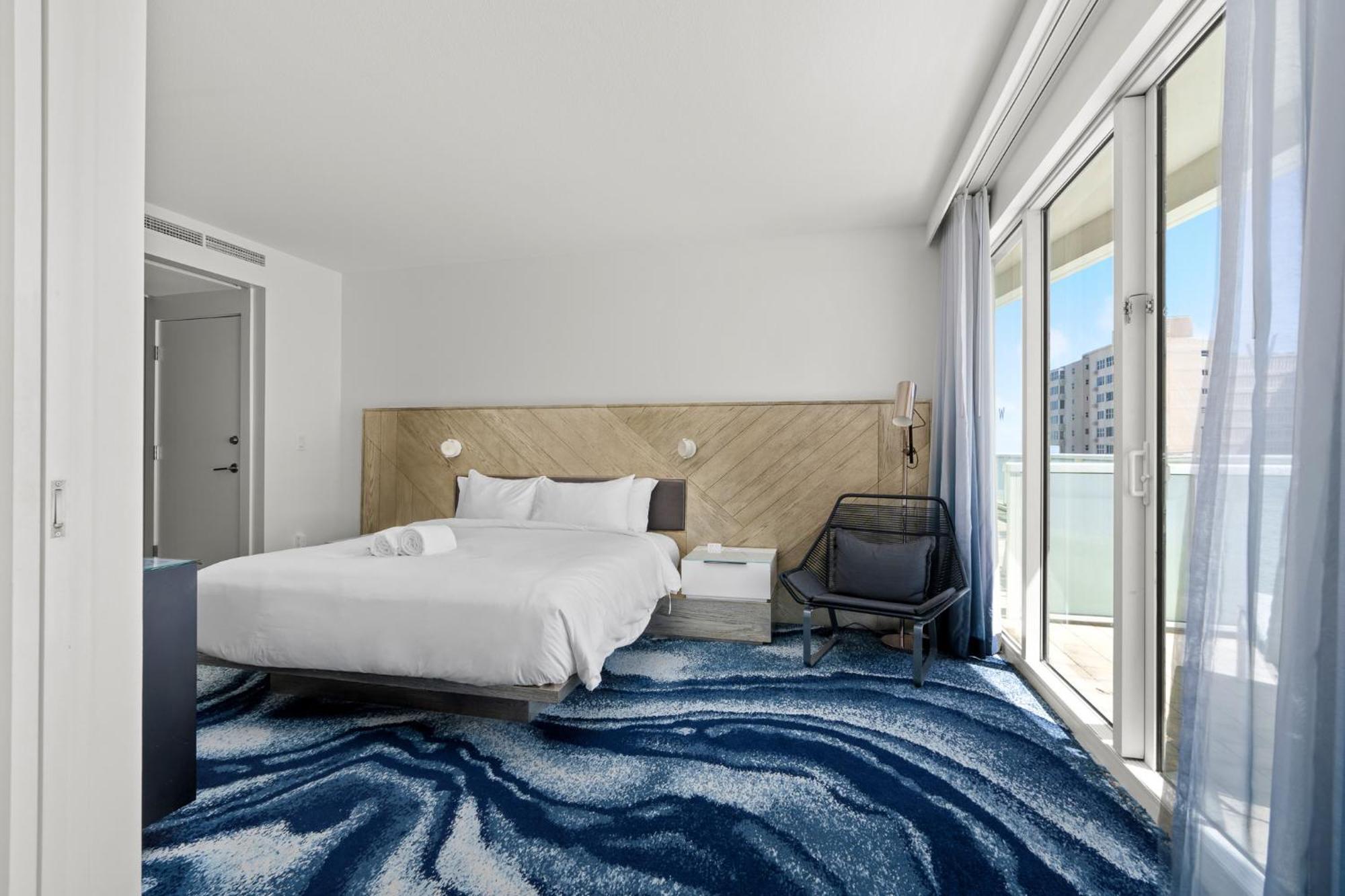 2br W Fll, Ocean Views, Infinity Pool, Hot Tub, Large Balcony, Easy Amentiy Access Apartment Fort Lauderdale