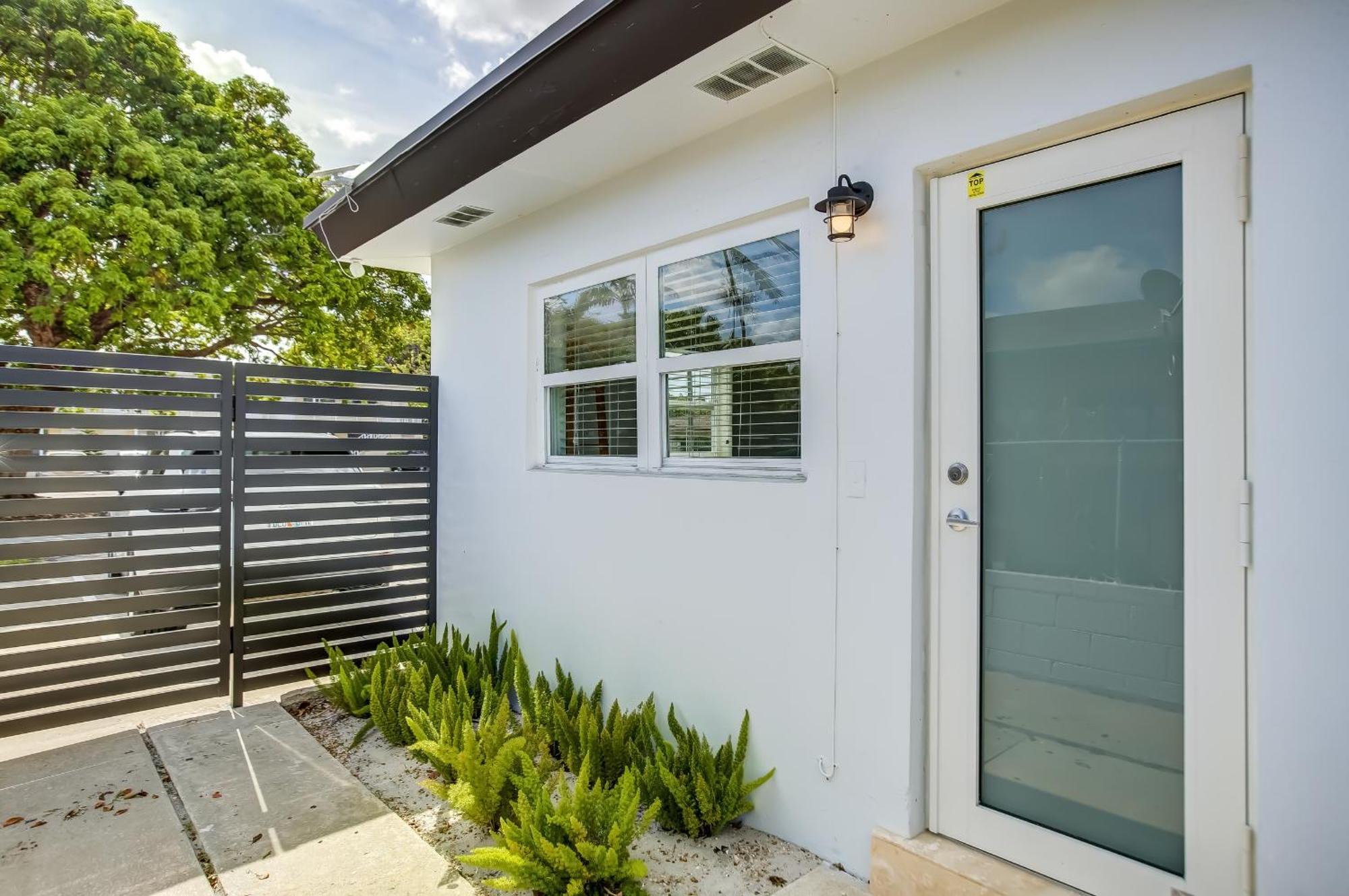 Urban Oasis In Lauderdale Fort Lauderdale