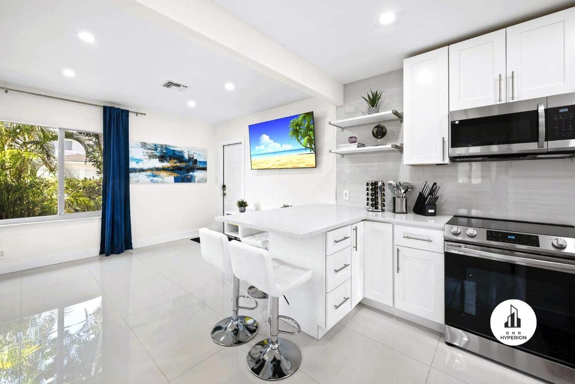 Apartment Uhost Ai - Elegant 1b Haven In Lauderdale Fort Lauderdale