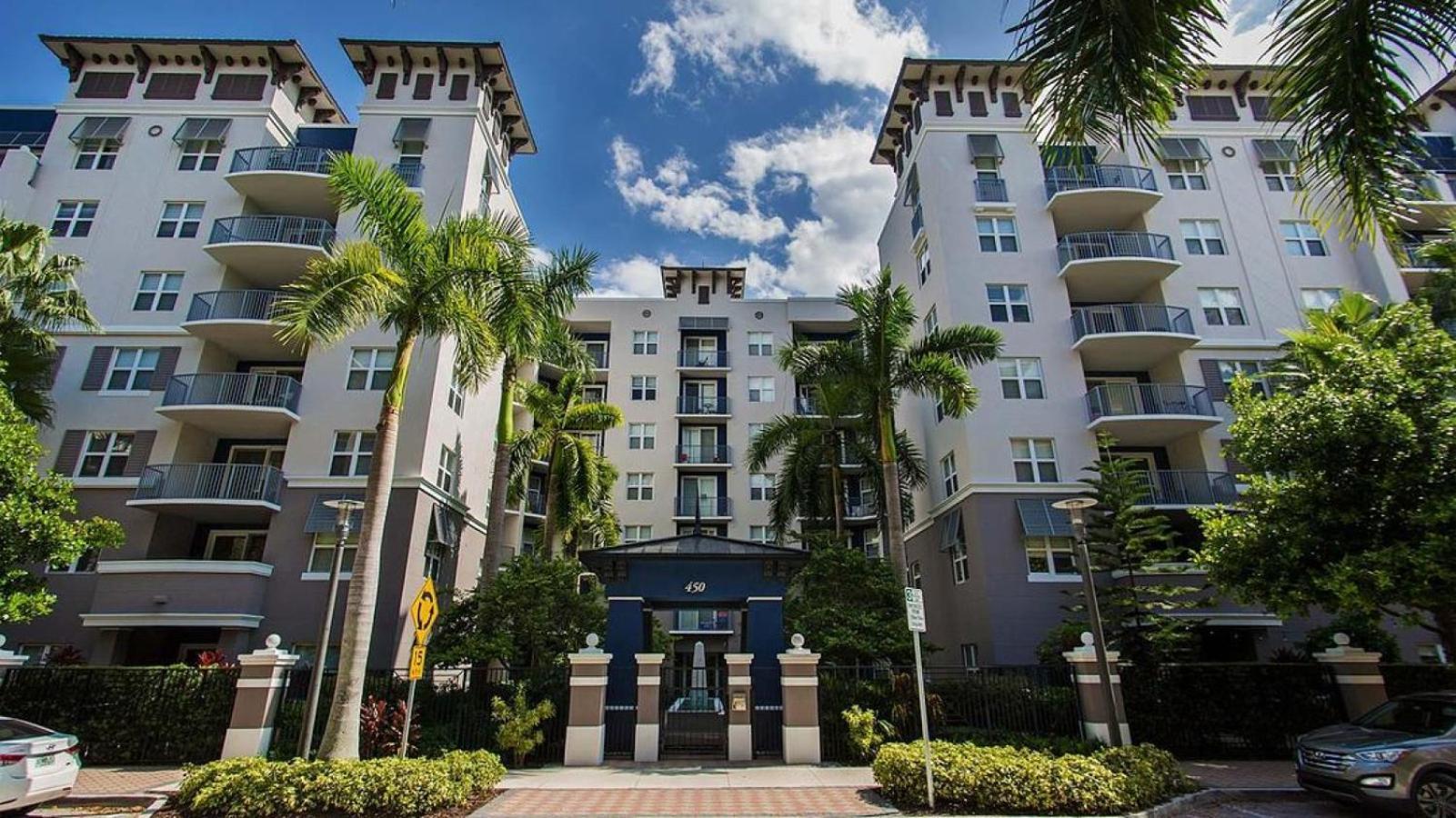 Landing At Aviah - 2 Bedrooms In Lauderdale Apartment