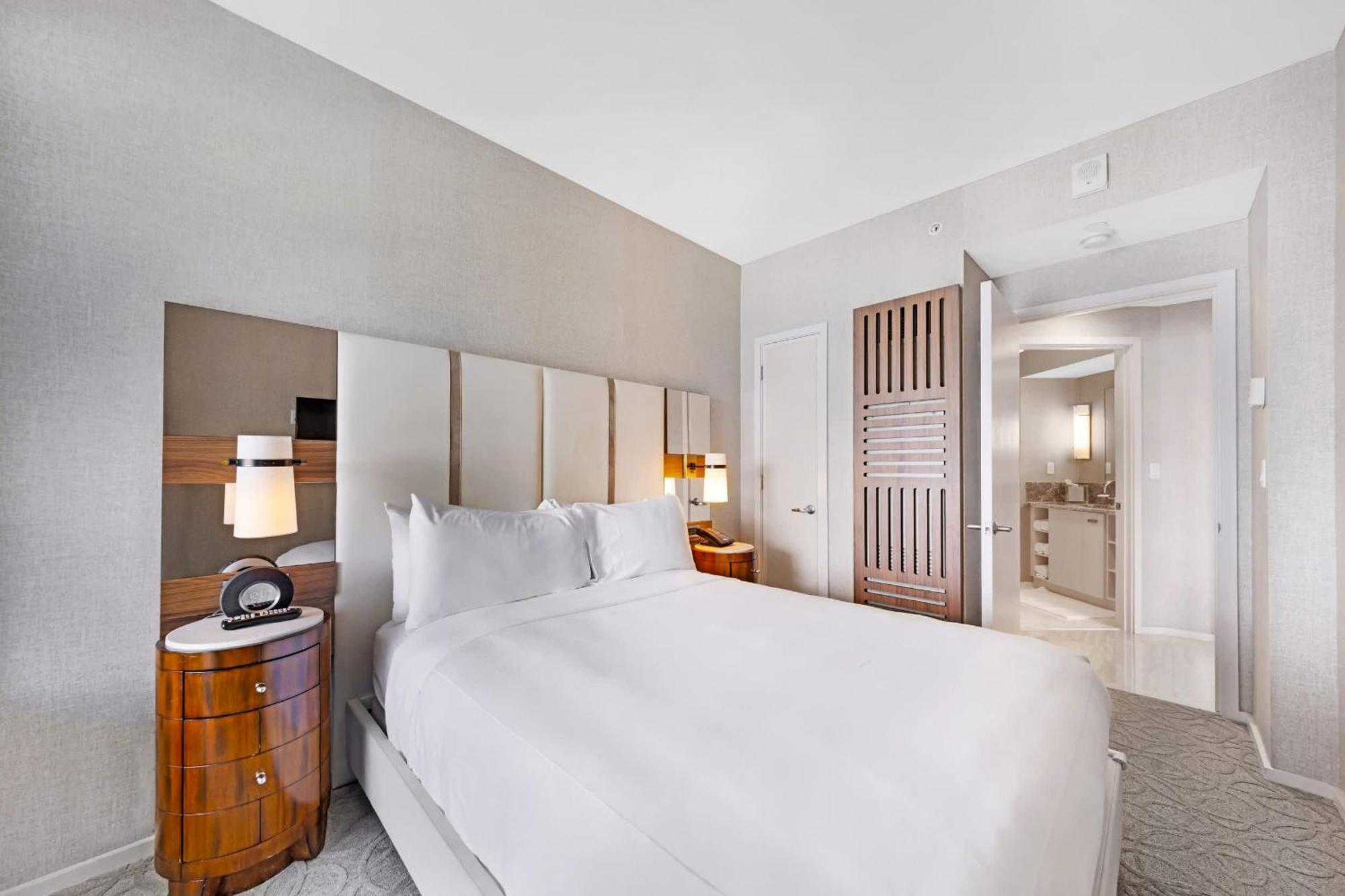 Beachfront With Spacious Balcony * Fort Lauderdale