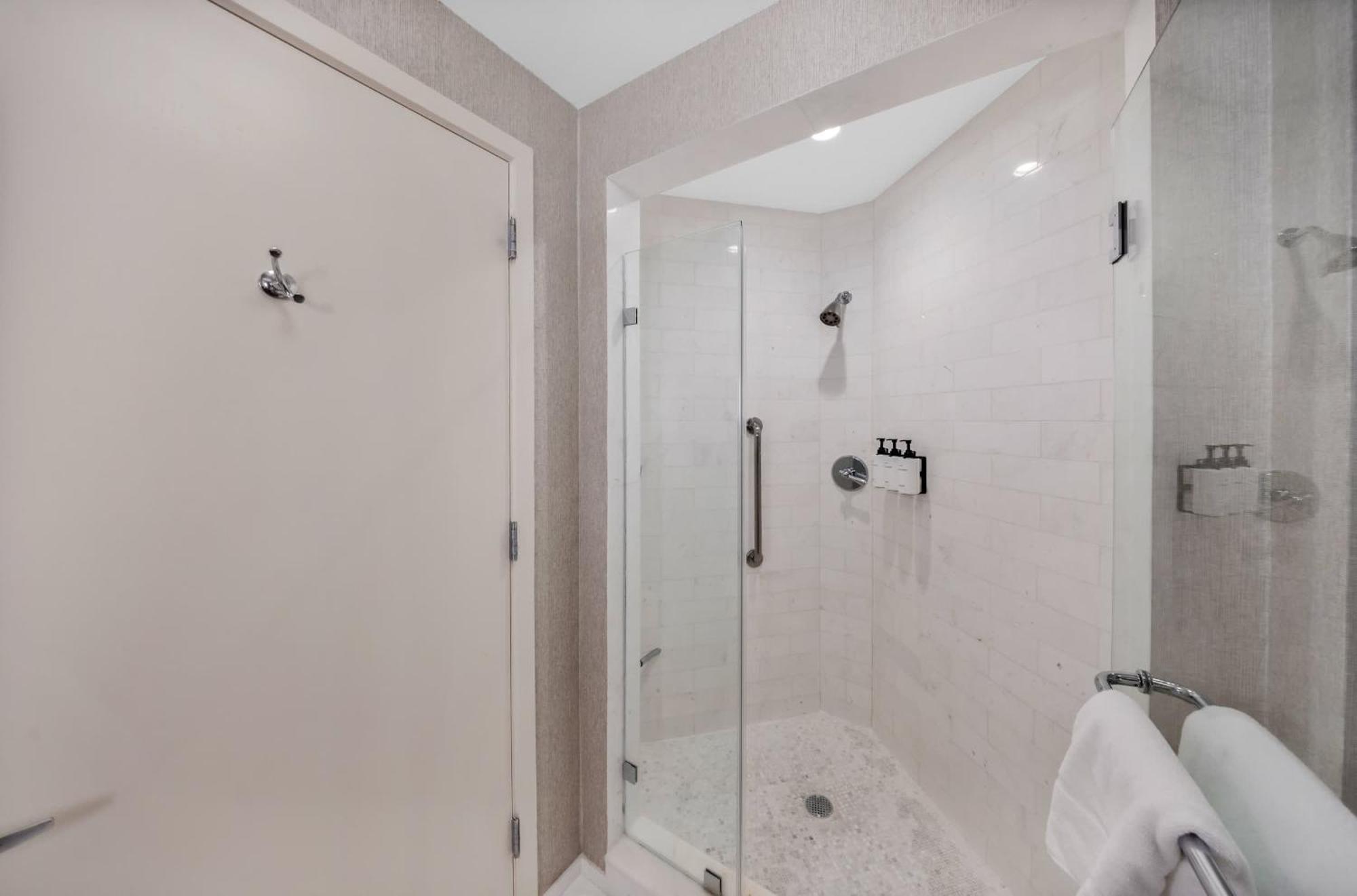 Beachfront With Spacious Balcony * Fort Lauderdale