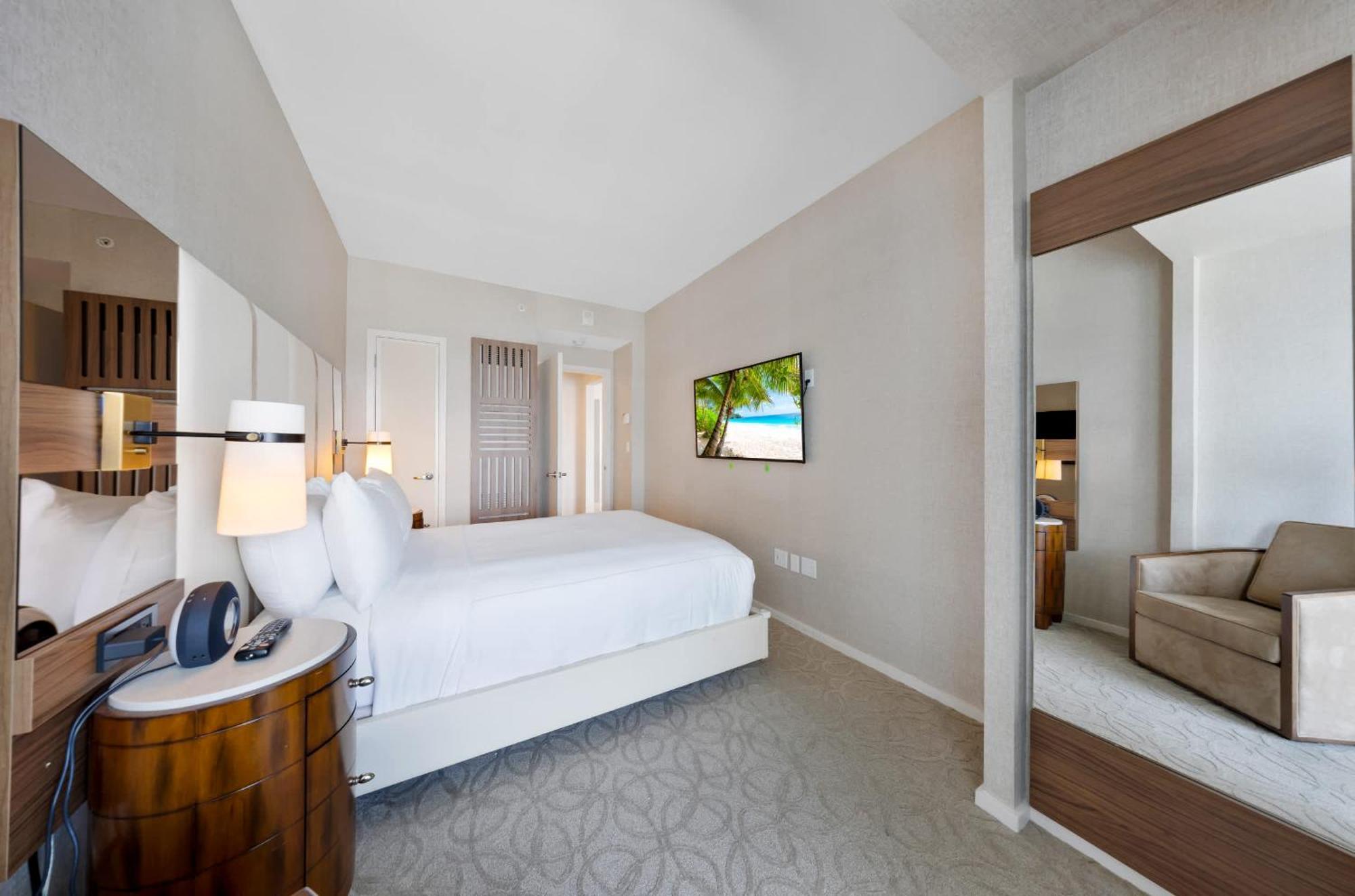 Beachfront With Spacious Balcony Apartment