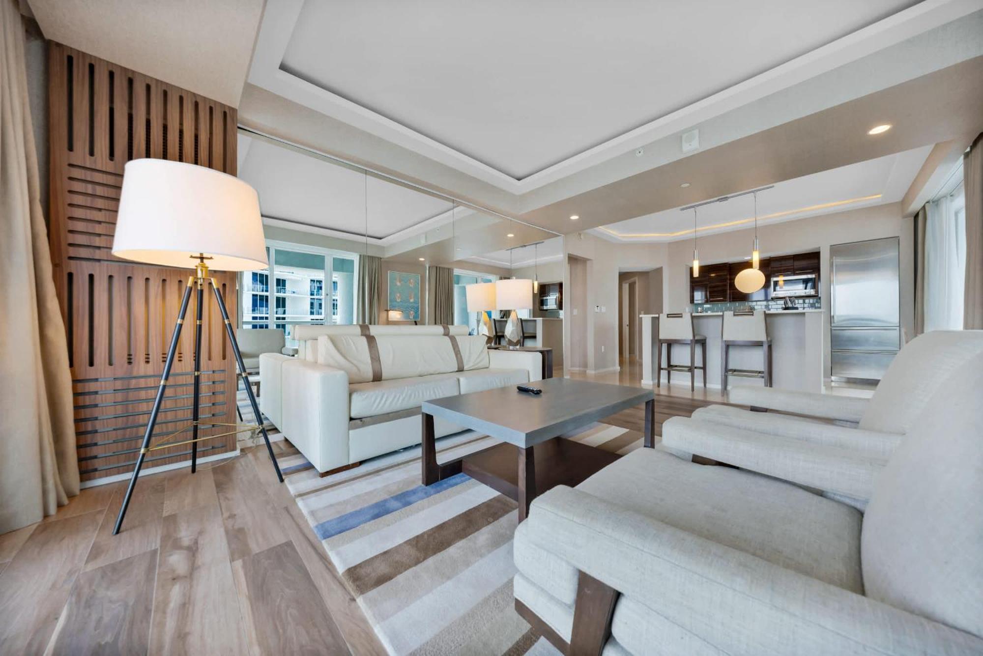 Beachfront With Spacious Balcony Apartment Fort Lauderdale