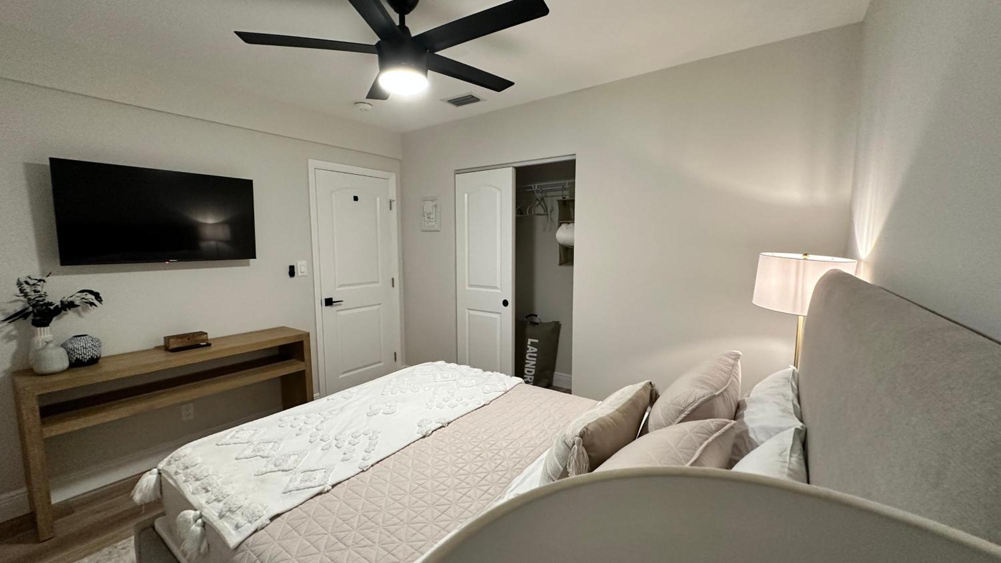 Aquamaria - Complete Duplex With Saltwater Pool, Perfect For Groups Fort Lauderdale