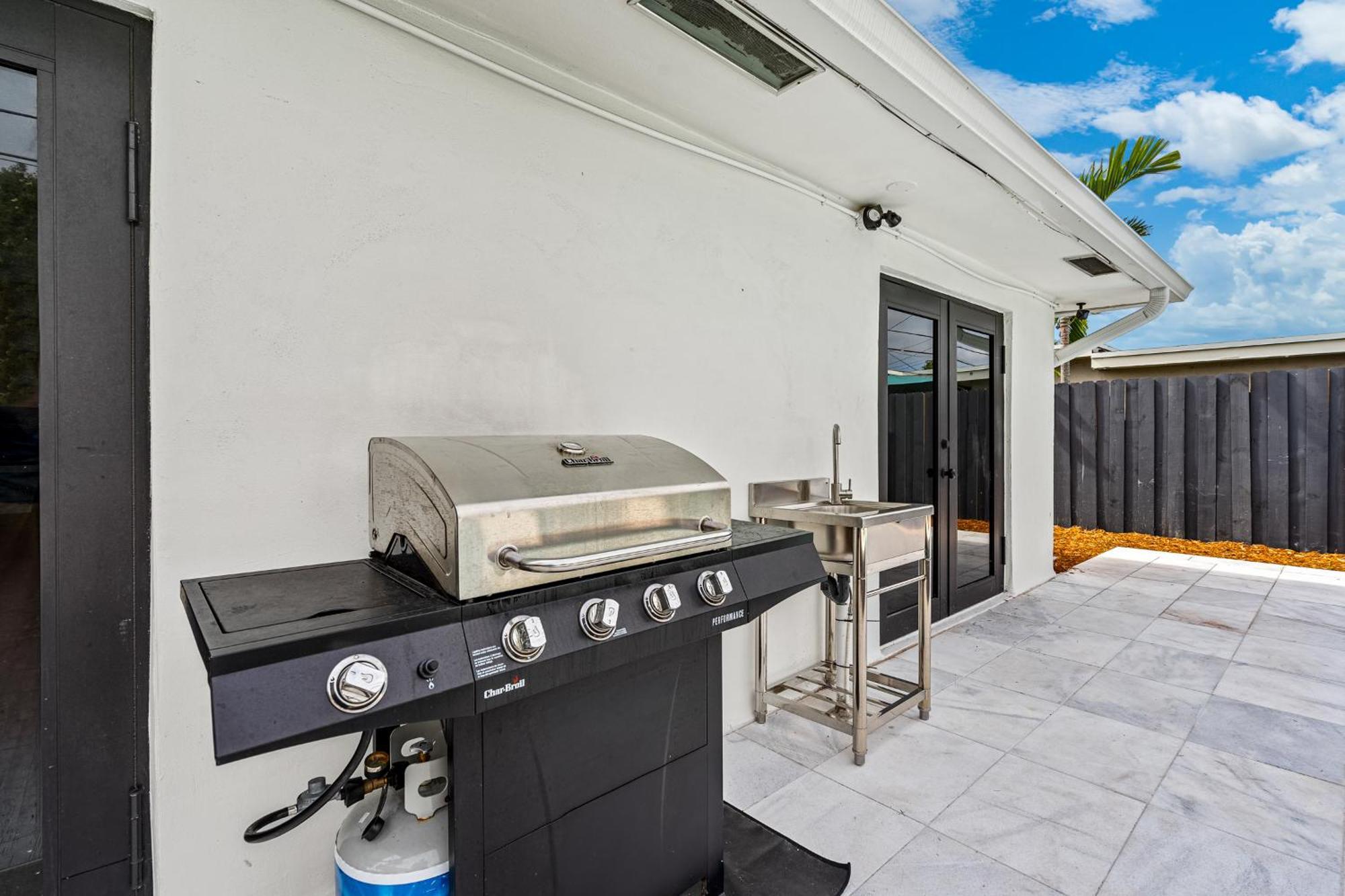 Apartment Modern 4br-2ba Family Pool House 5 Mins Lauderdale-by-the-sea & Pompano Beaches