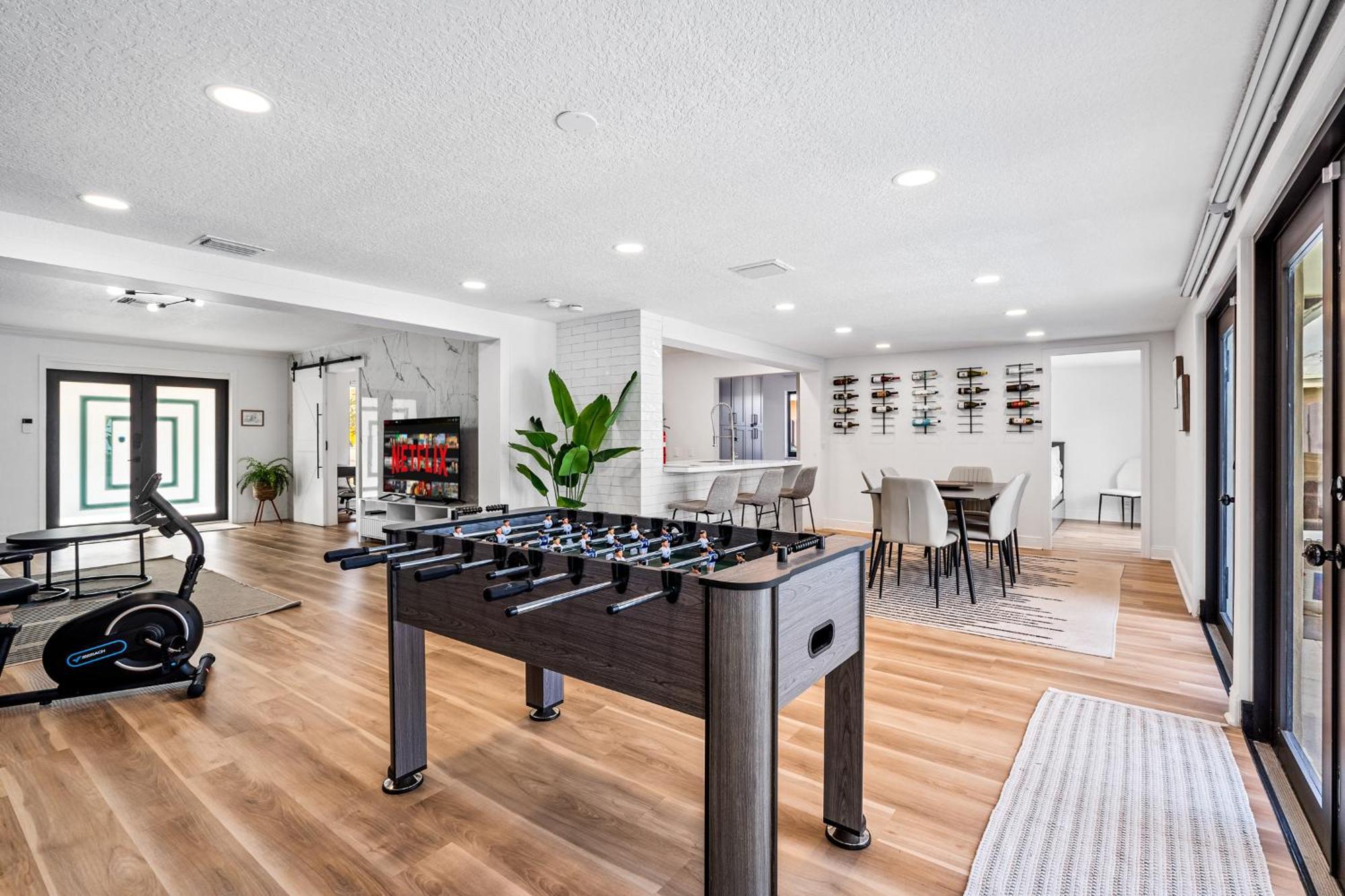 Modern 4br-2ba Family Pool House 5 Mins Lauderdale-by-the-sea & Pompano Beaches * Fort Lauderdale