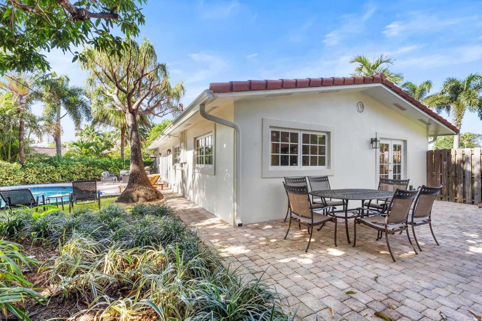 Villa A Slice Of Paradise - Bel Air House With Private Pool