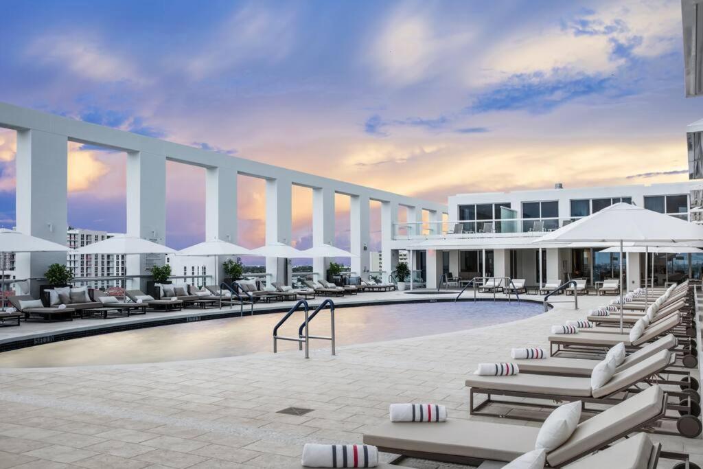 Luxury Jr Lauderdale Apartment Fort Lauderdale