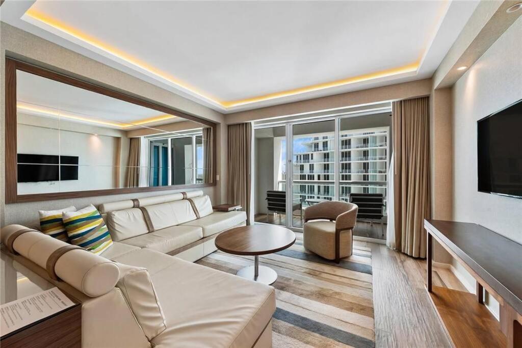 Luxury Jr Lauderdale Apartment Fort Lauderdale