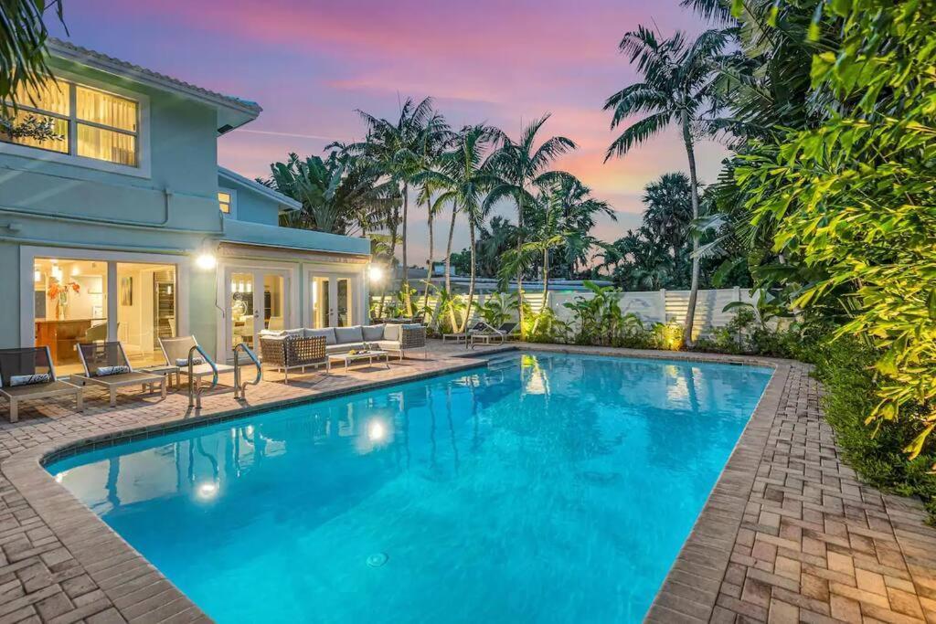 Steps To Beach, Pool, Backyard Oasis, Game * Fort Lauderdale