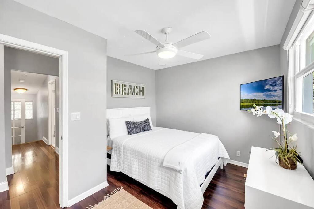 Steps To Beach, Pool, Backyard Oasis, Game Fort Lauderdale