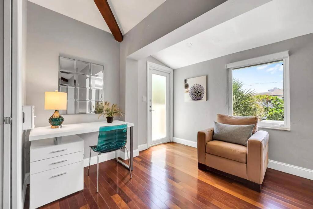 Steps To Beach, Pool, Backyard Oasis, Game * Fort Lauderdale