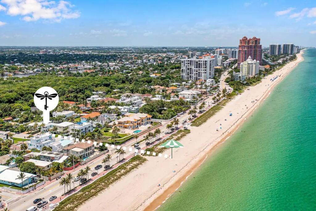 Holiday home Steps To Beach, Pool, Backyard Oasis, Game Fort Lauderdale
