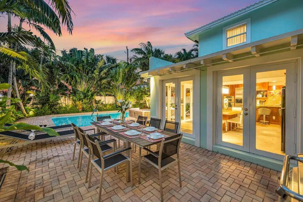 Steps To Beach, Pool, Backyard Oasis, Game *