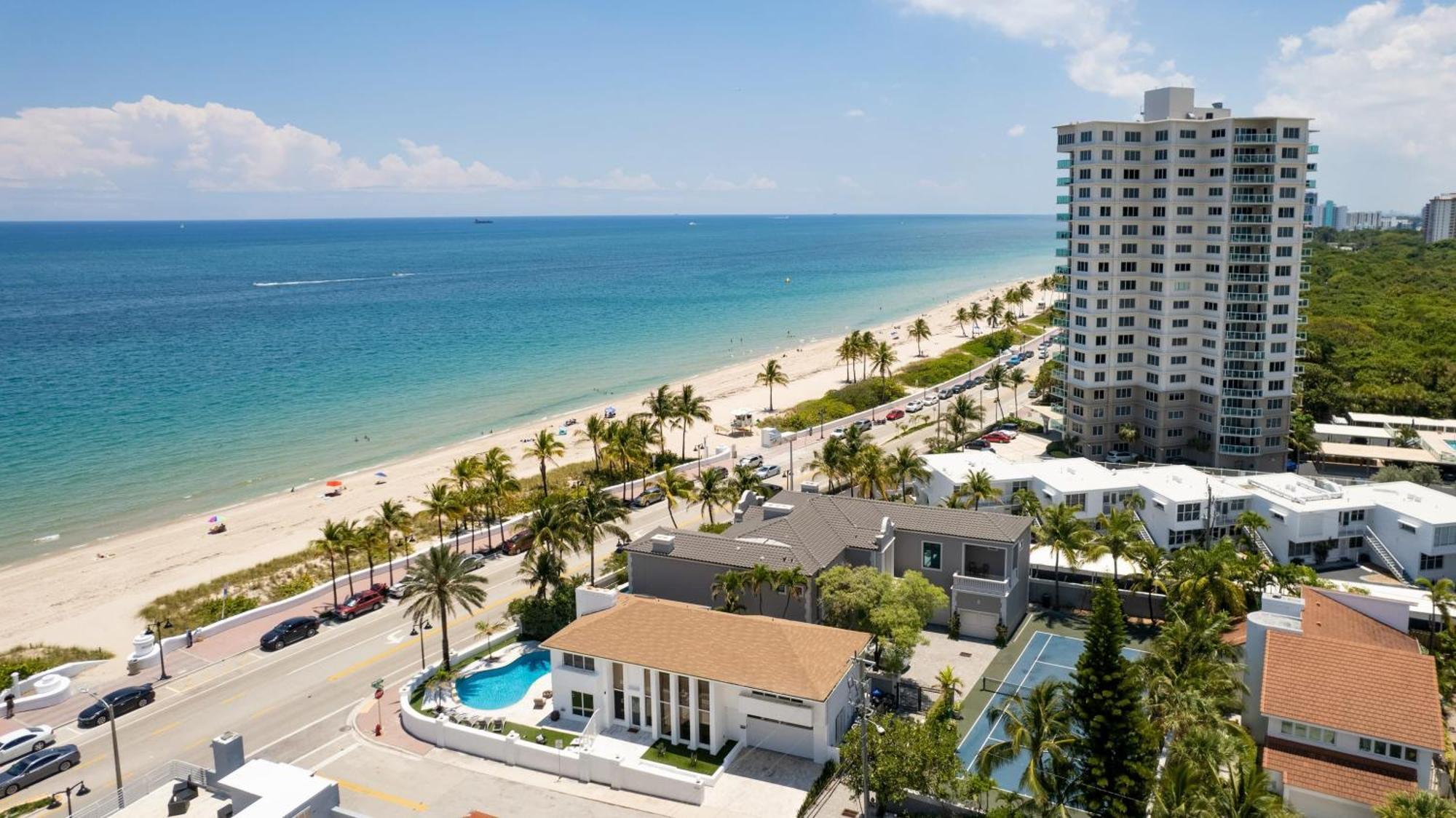 Sea Breeze By Avantstay Across From Lauderdale Pool Out Door Dining Fire Pit * Fort Lauderdale