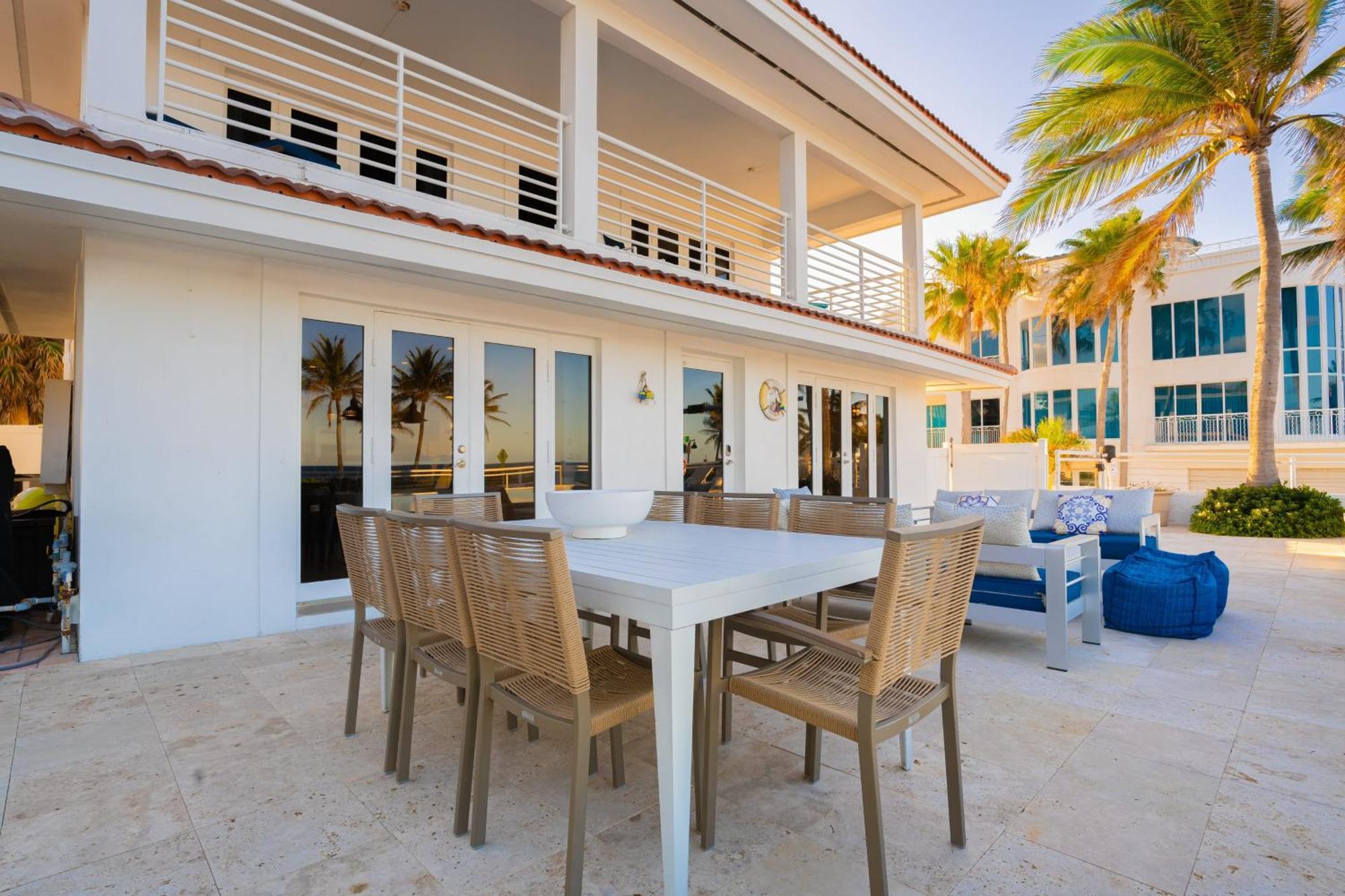 Haven By Avantstay Pool Ocean Views Steps From The Holiday home *