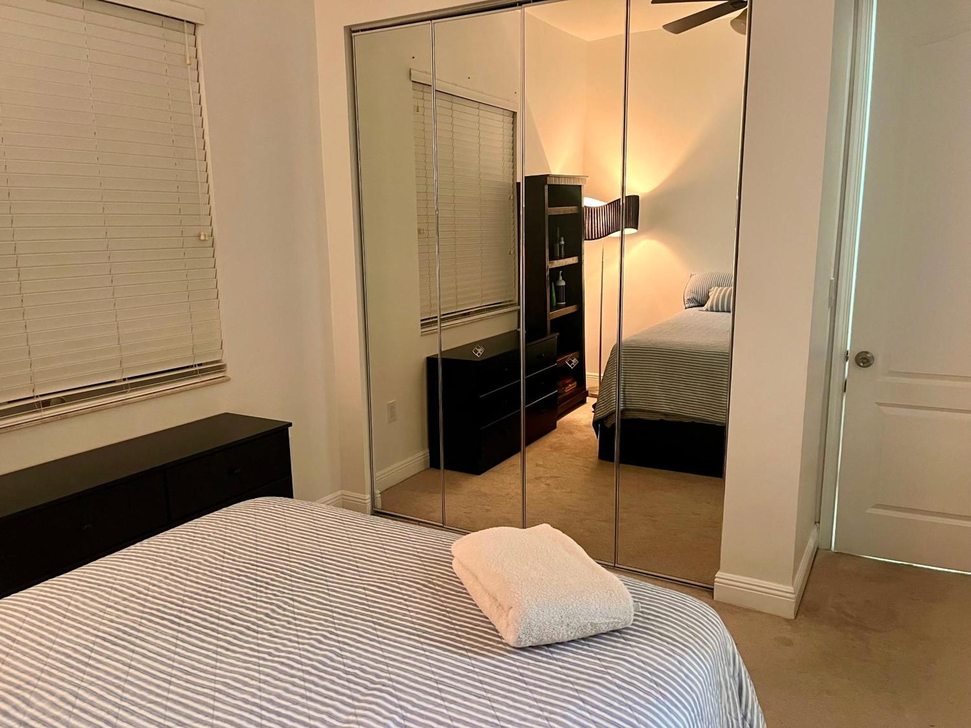 Two Private With Private Bathroom In Shared House Homestay Fort Lauderdale