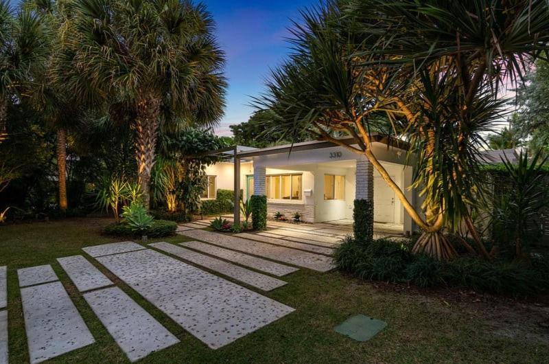 Holiday home Steps To Heated Pool 2 Together Sugar Key Resldences Fort Lauderdale