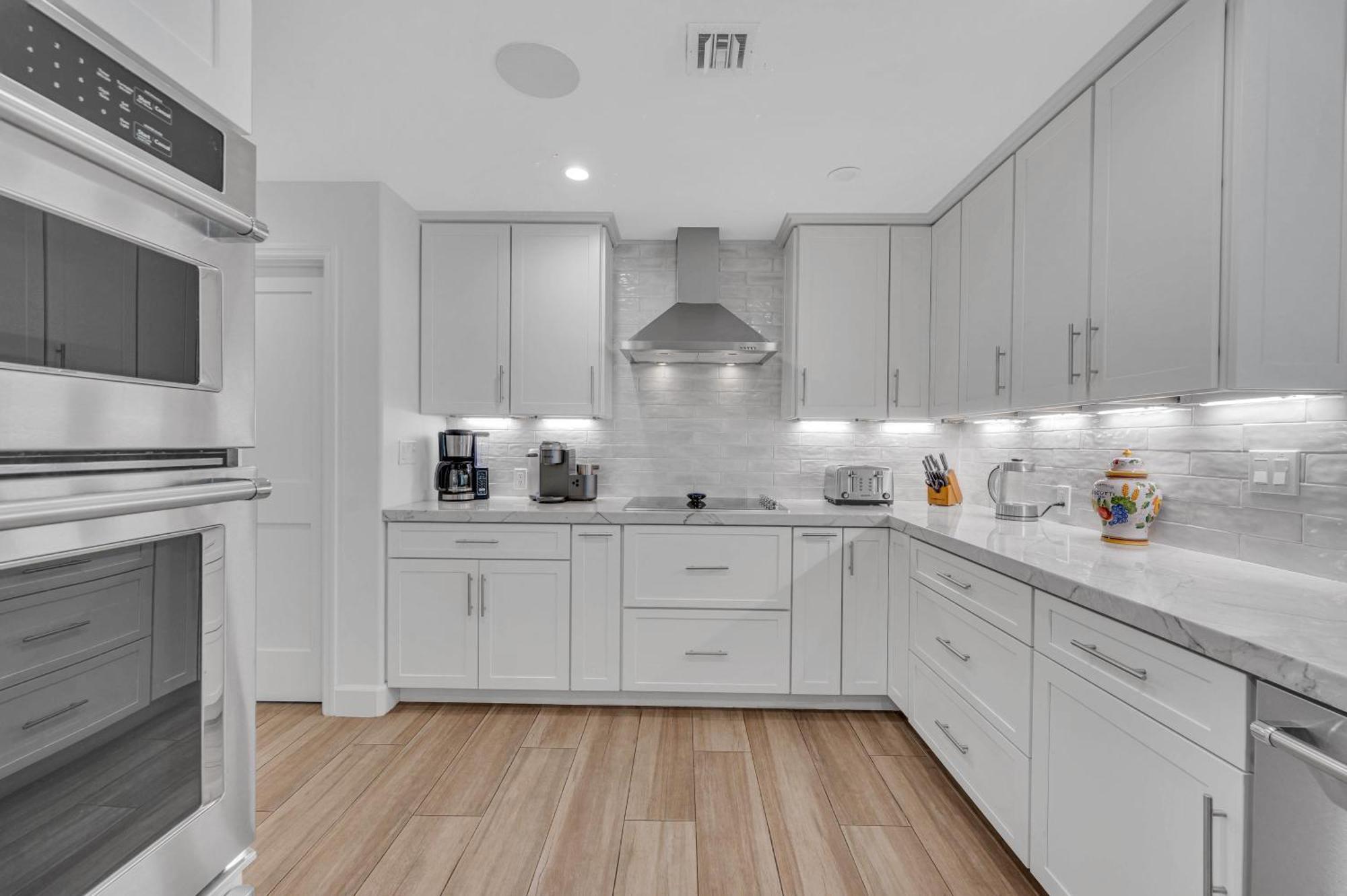Coastal Style Haven Proximity Heated Pool Tranquility Manatee Ranch Key Resldences Holiday home Fort Lauderdale