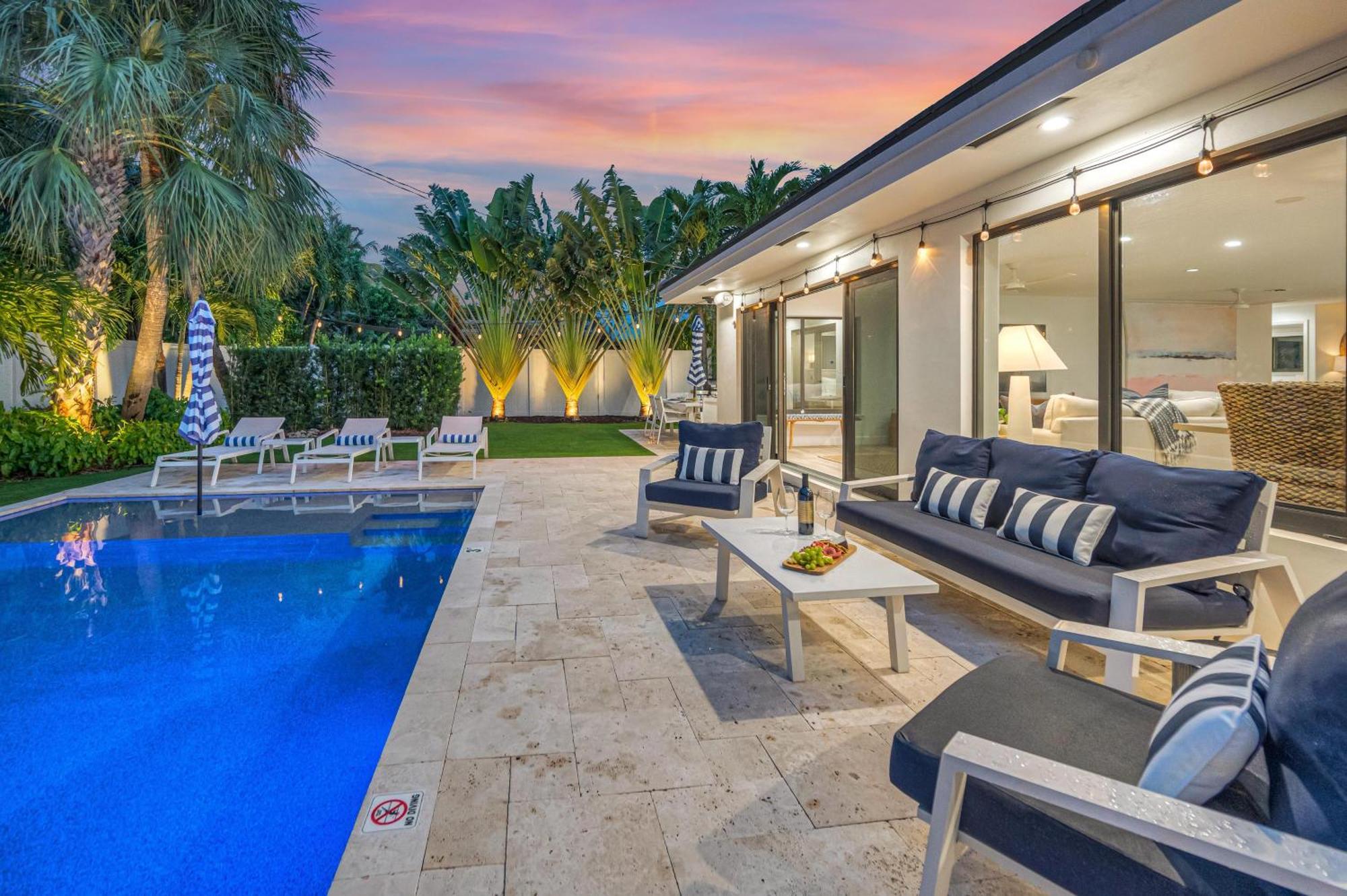 Coastal Style Haven Proximity Heated Pool Tranquility Manatee Ranch Key Resldences * Fort Lauderdale