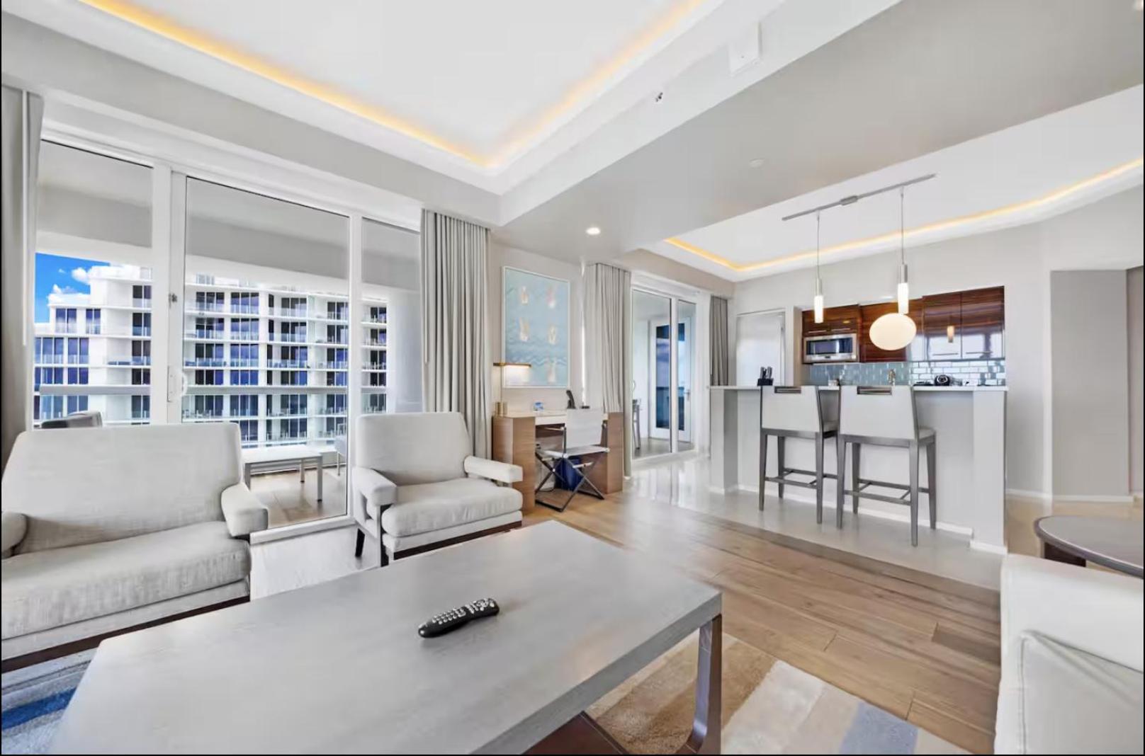 Beachfront With Spacious Balcony *