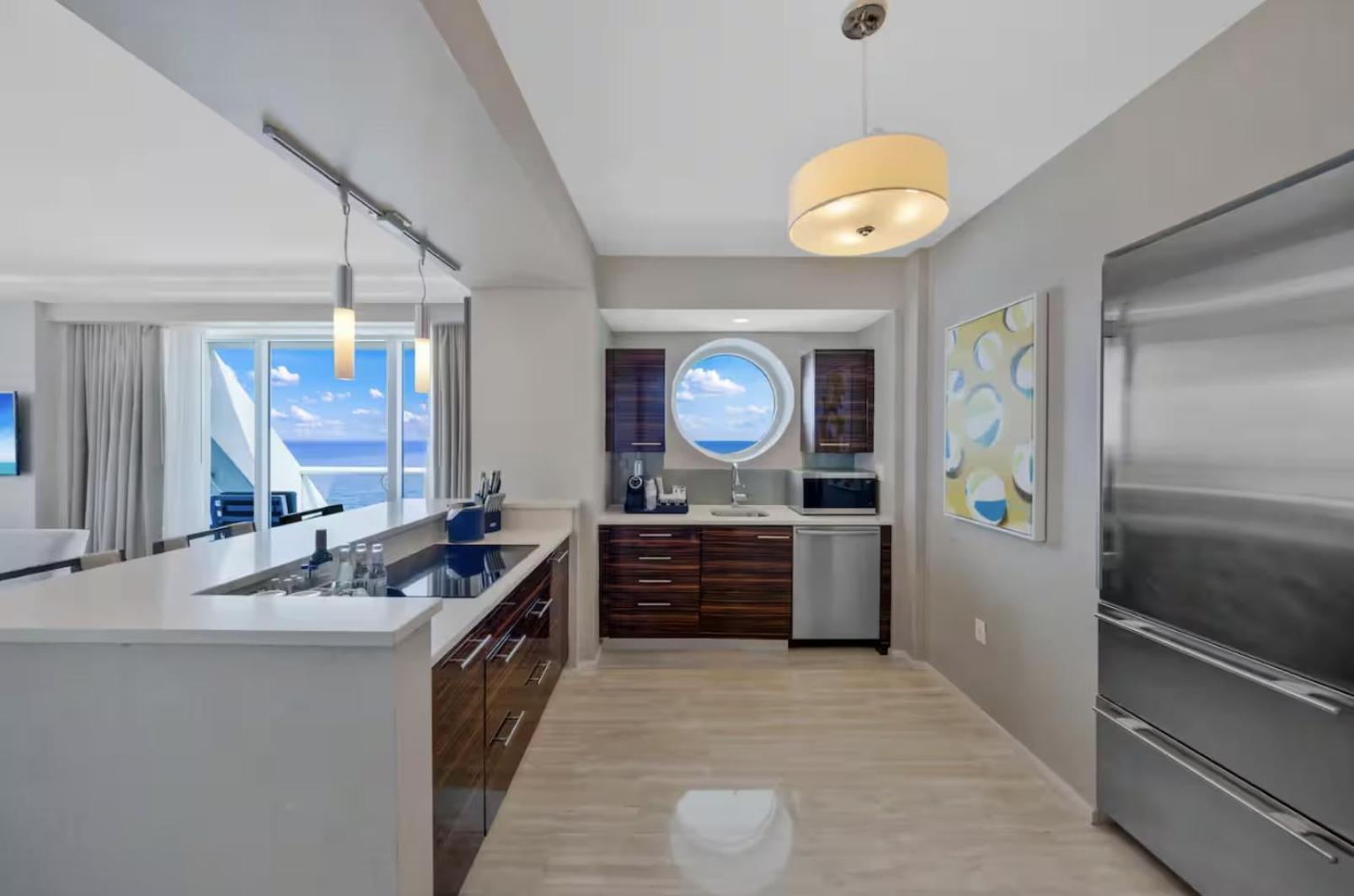 Beachfront With Spacious Balcony * Fort Lauderdale