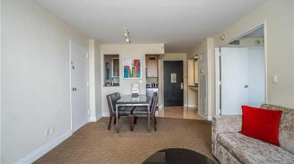 Doubletree-hilton Walk To The Beach Hotel 5*